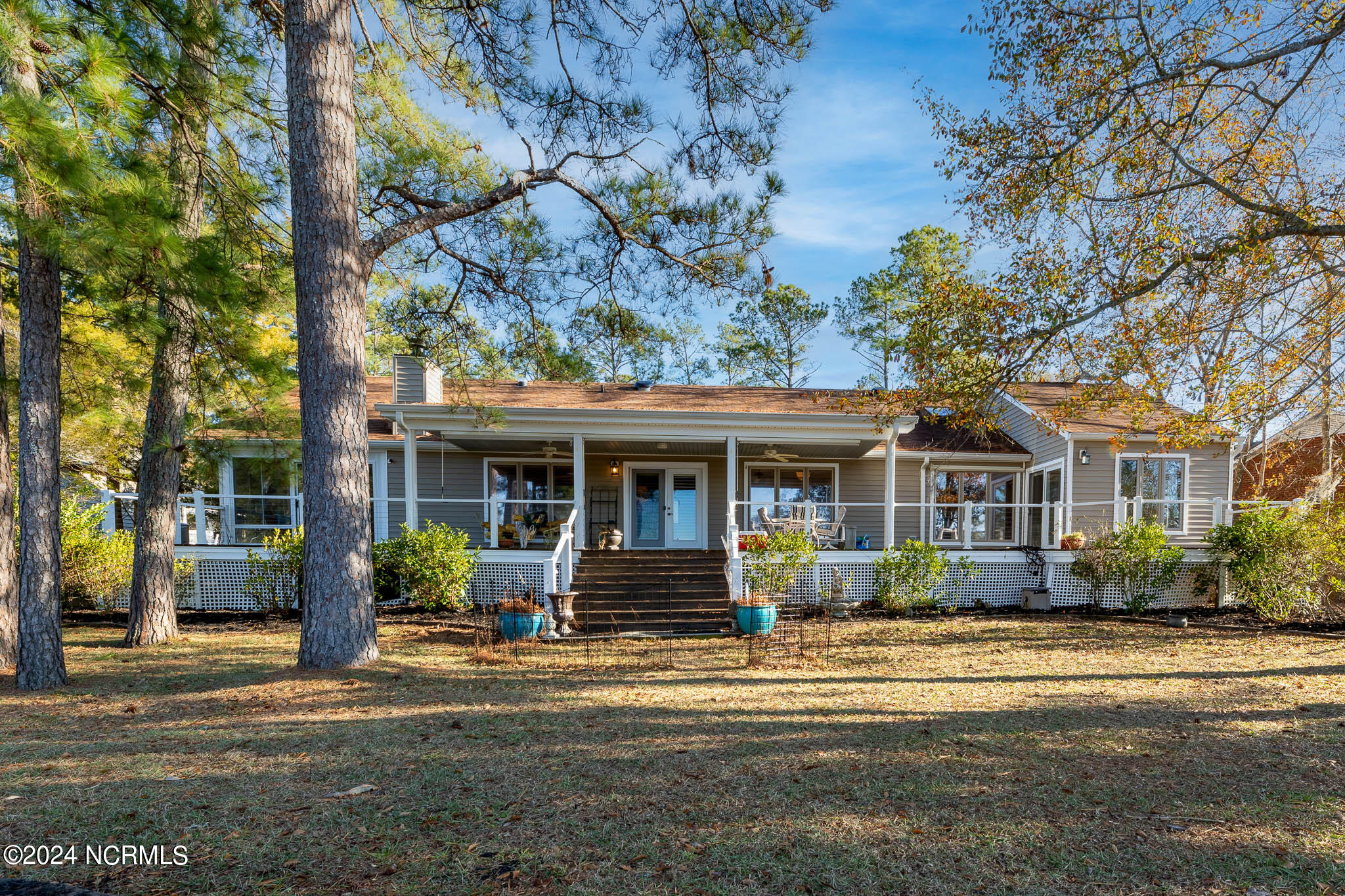 1904 Harbourside Drive