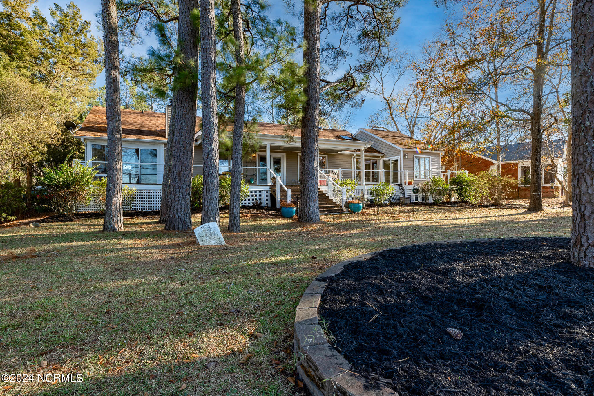 1904 Harbourside Drive