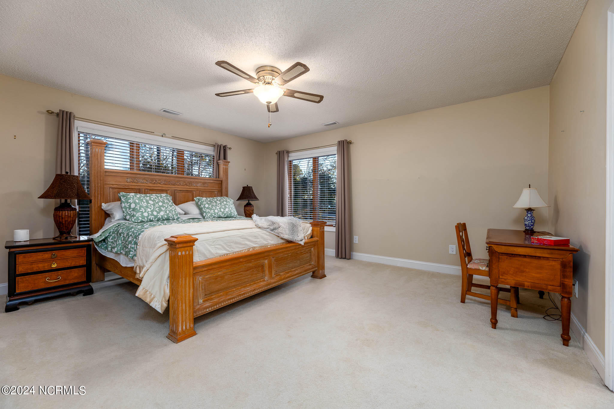 1904 Harbourside Drive