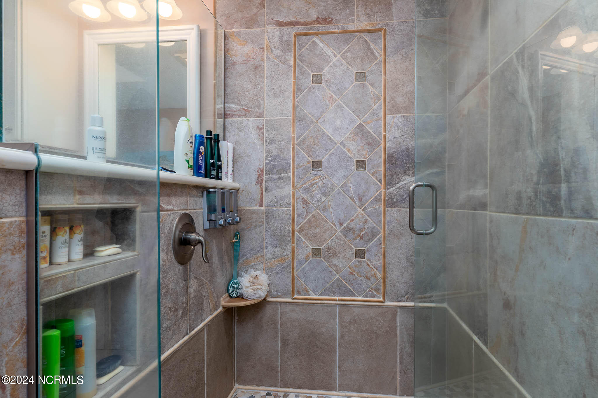 1904 Harbourside Drive