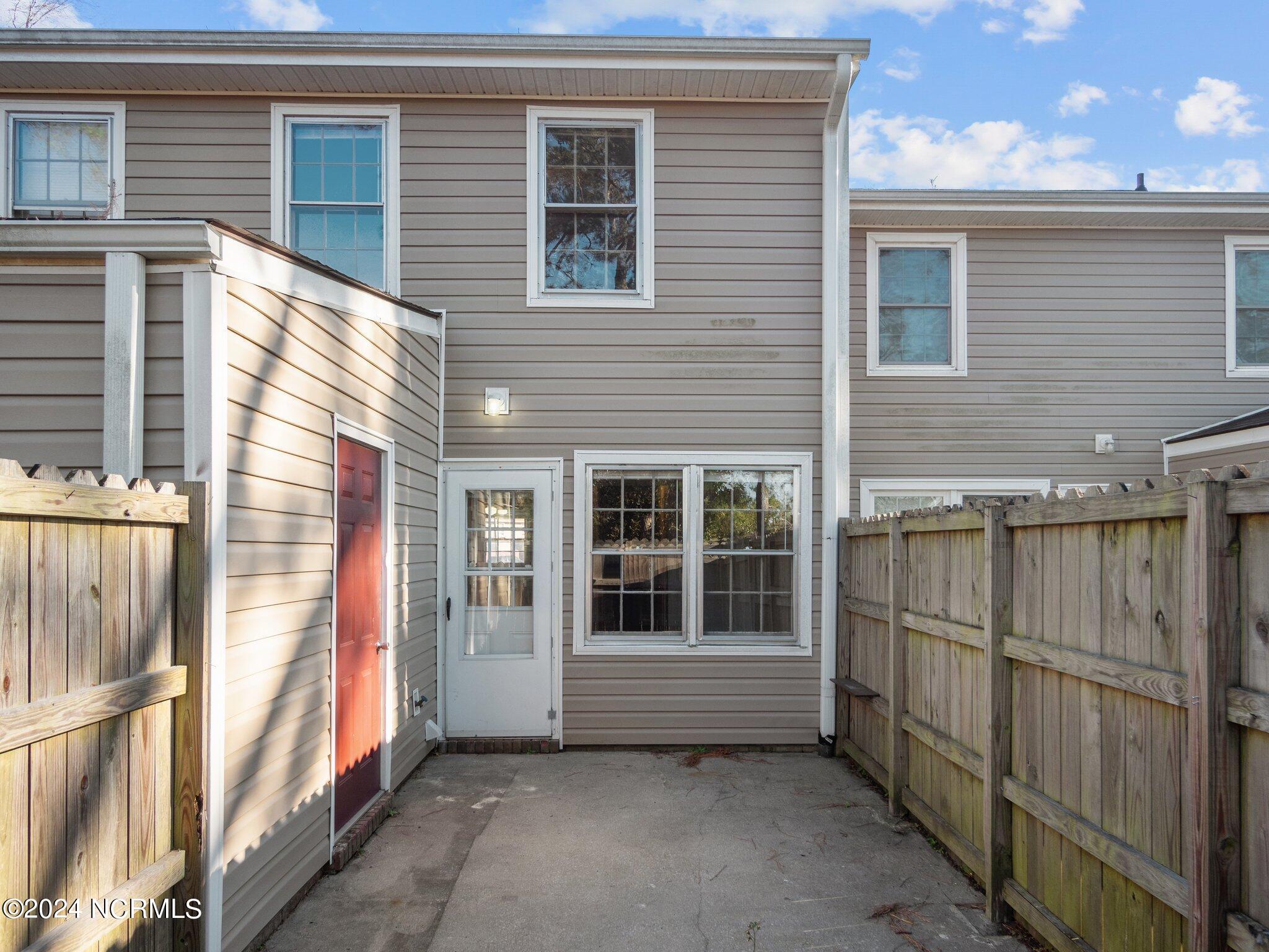 139 King George Court