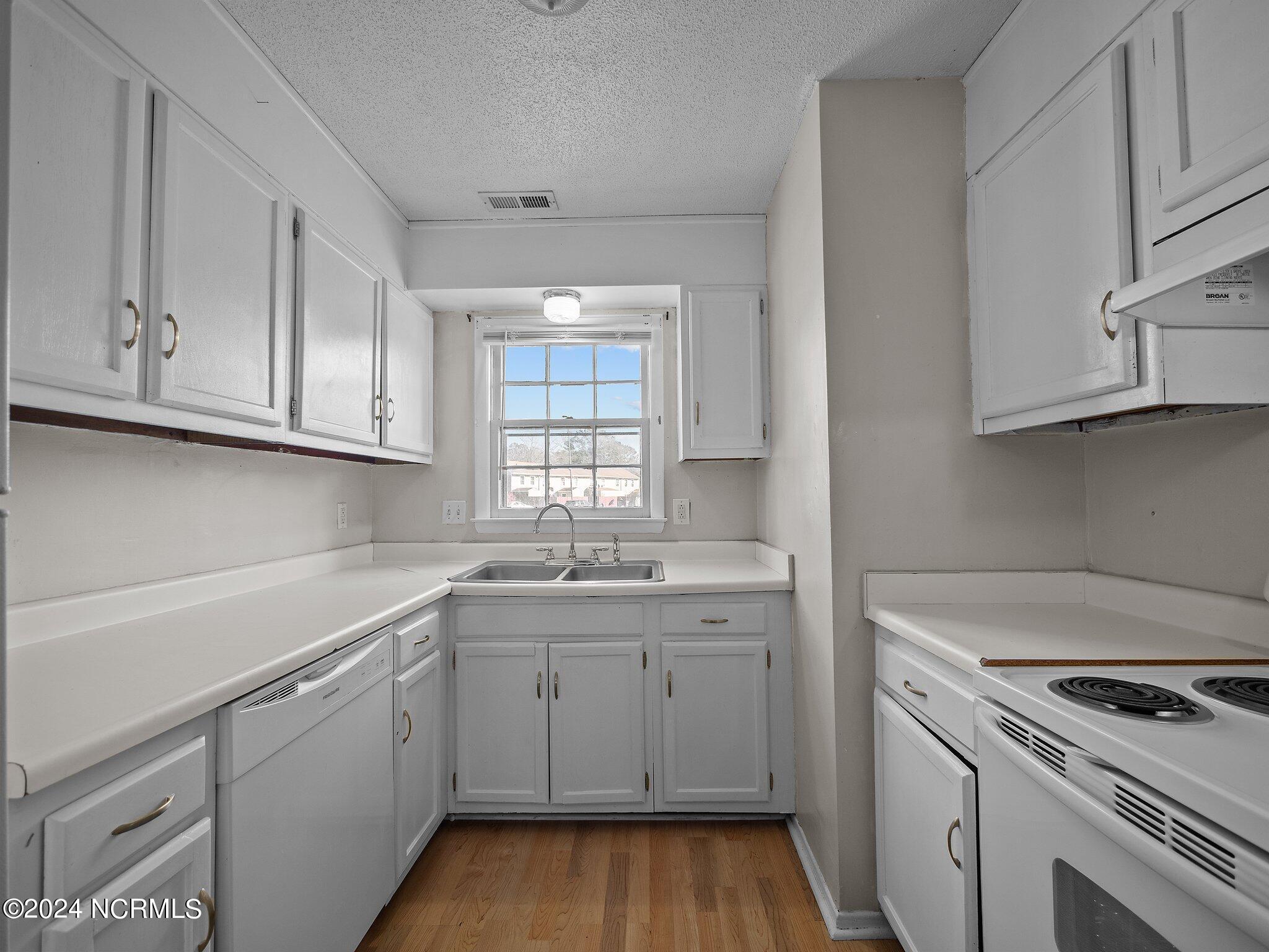 139 King George Court