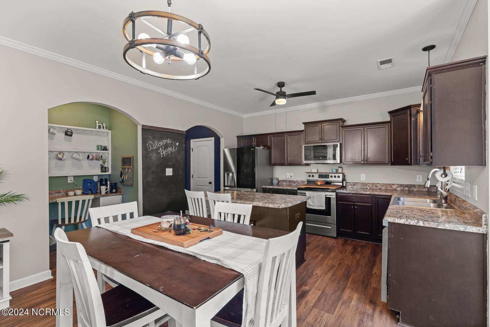 117 Sparrows Point Lane