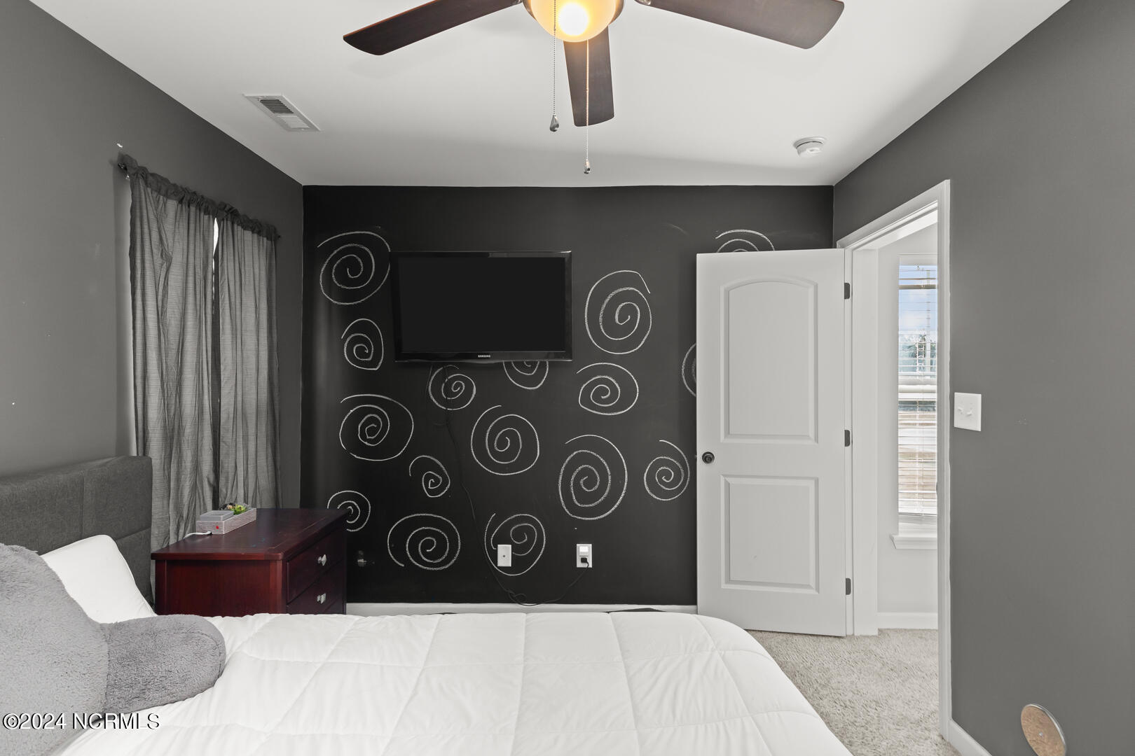 117 Sparrows Point Lane