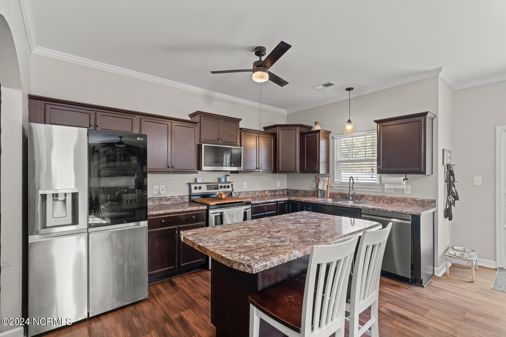 117 Sparrows Point Lane