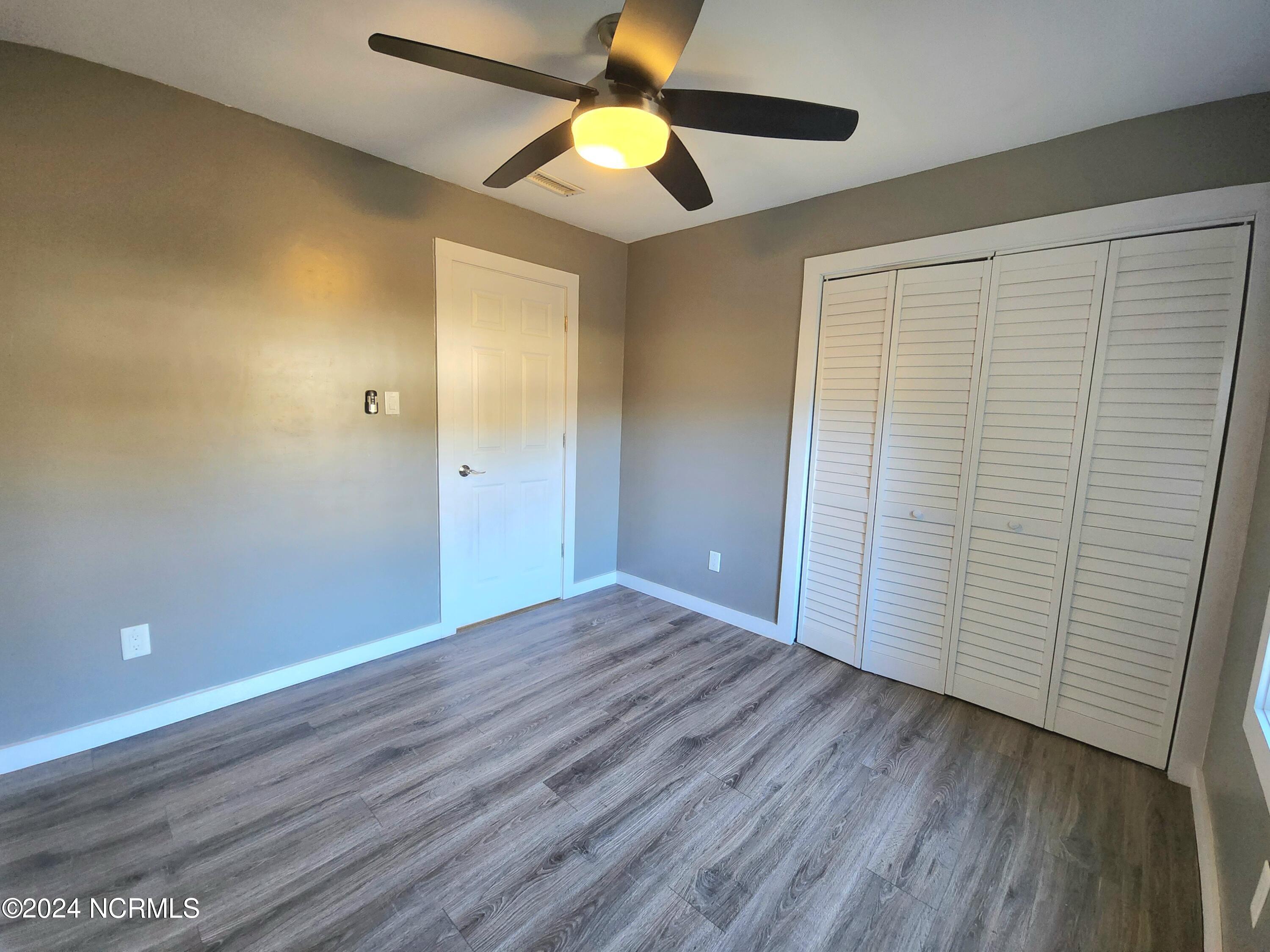 1698 Old Folkstone Road