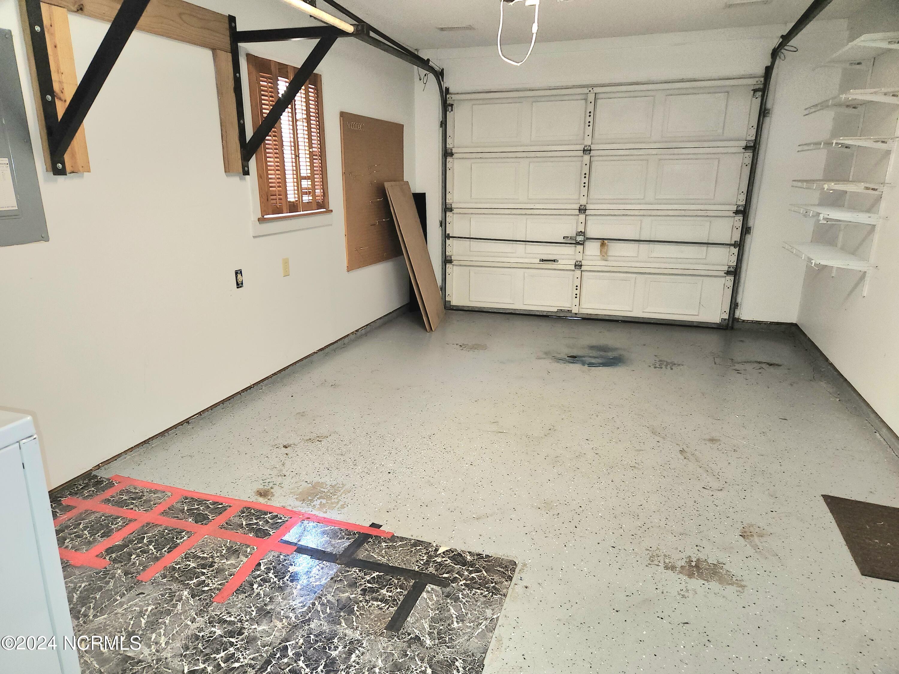 1698 Old Folkstone Road