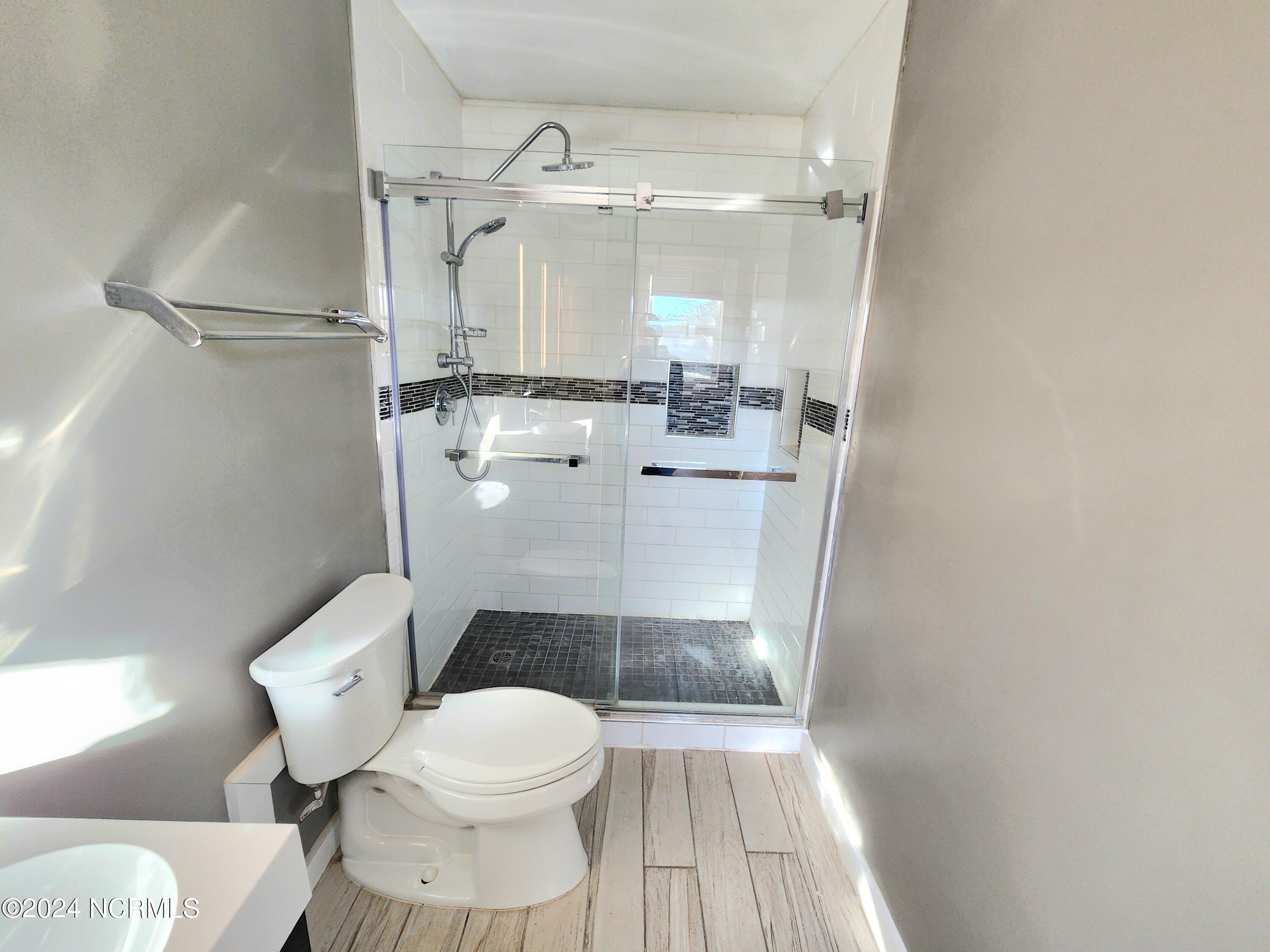 1698 Old Folkstone Road