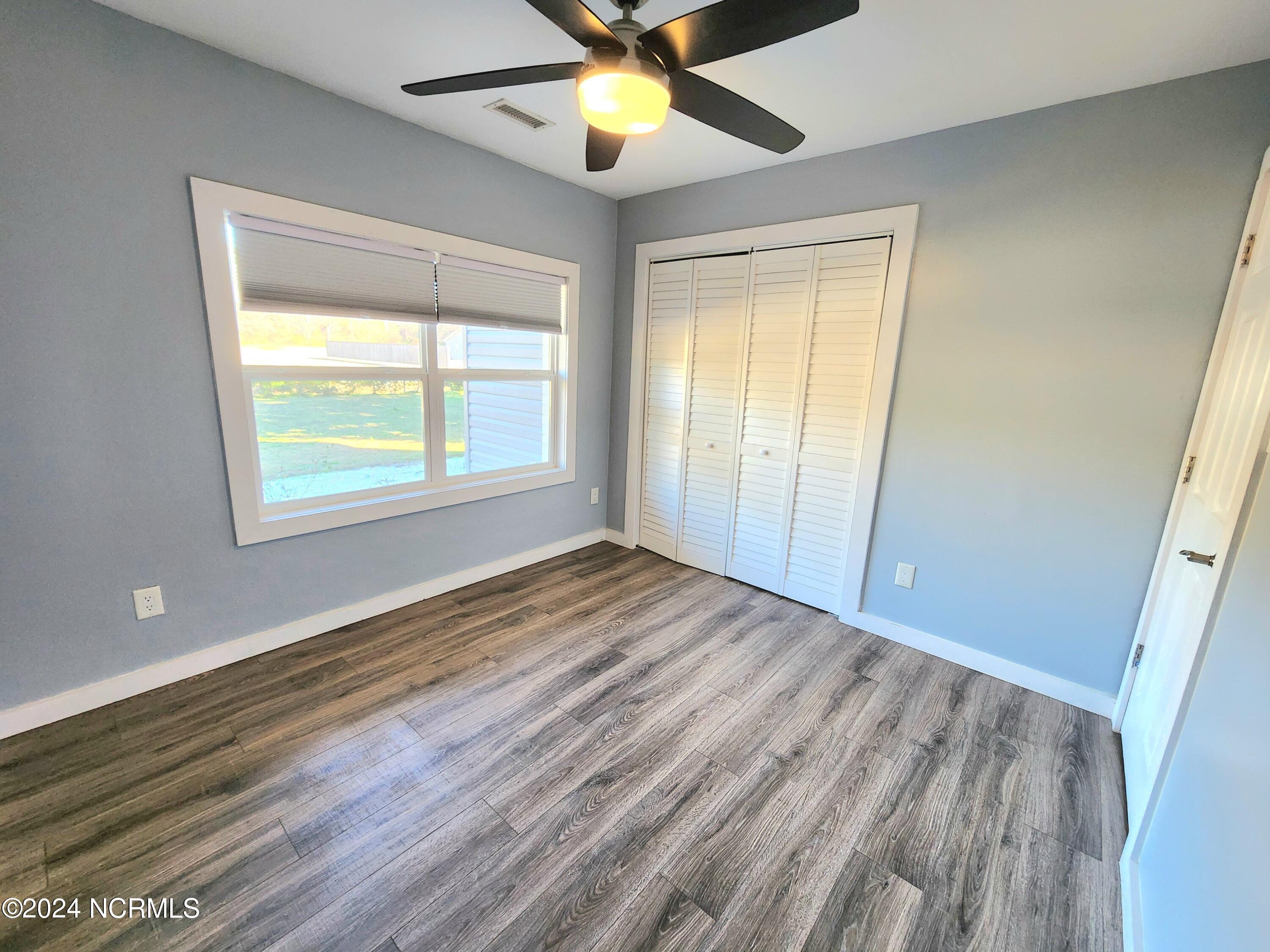 1698 Old Folkstone Road