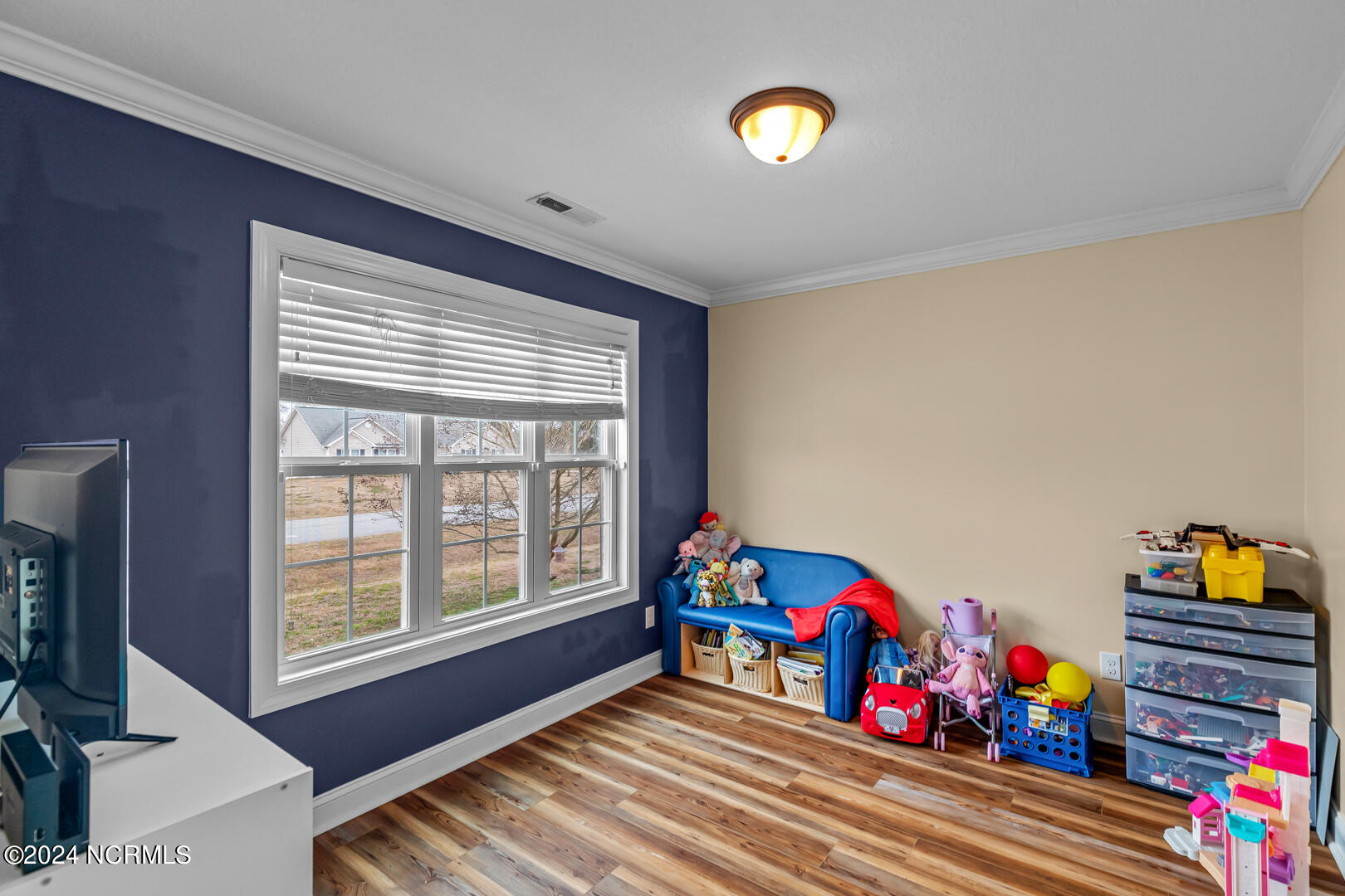 112 Farmington Drive