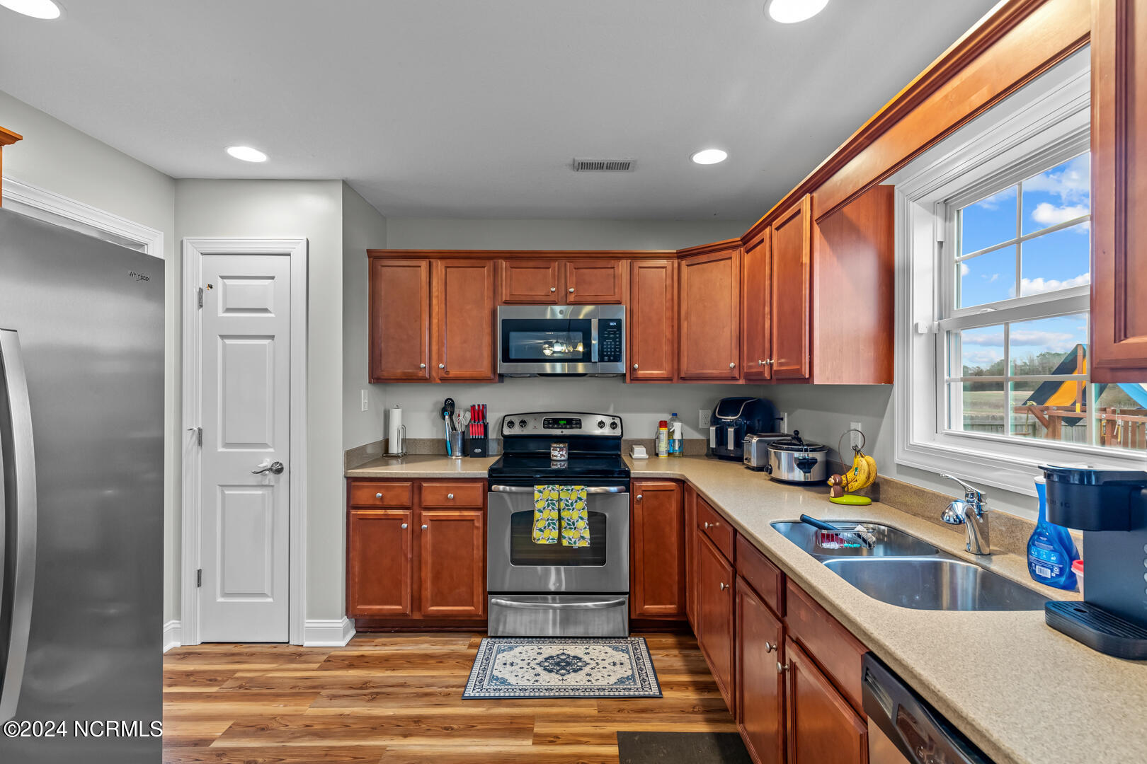 112 Farmington Drive