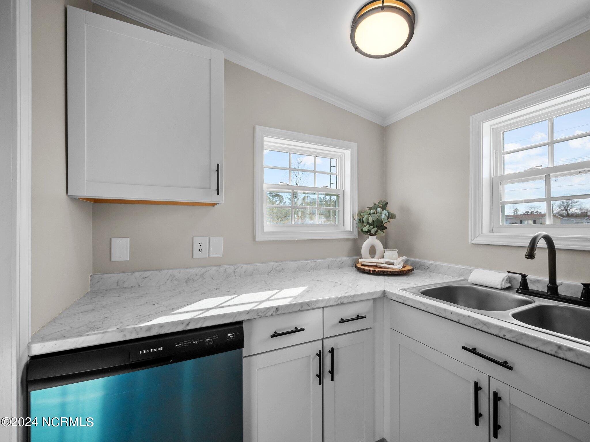 1105 Haw Branch Road