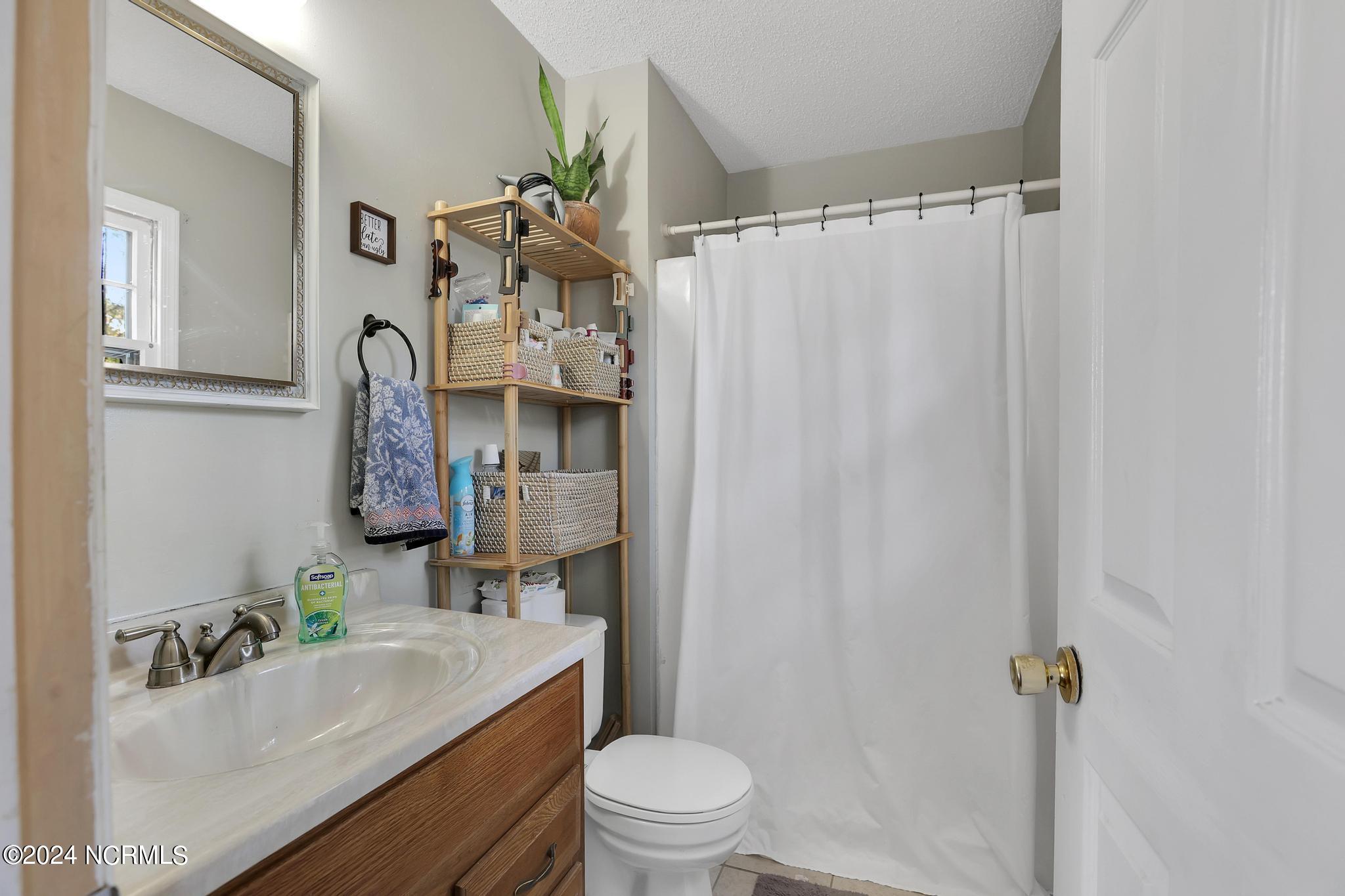 513 W Springhill Terrace