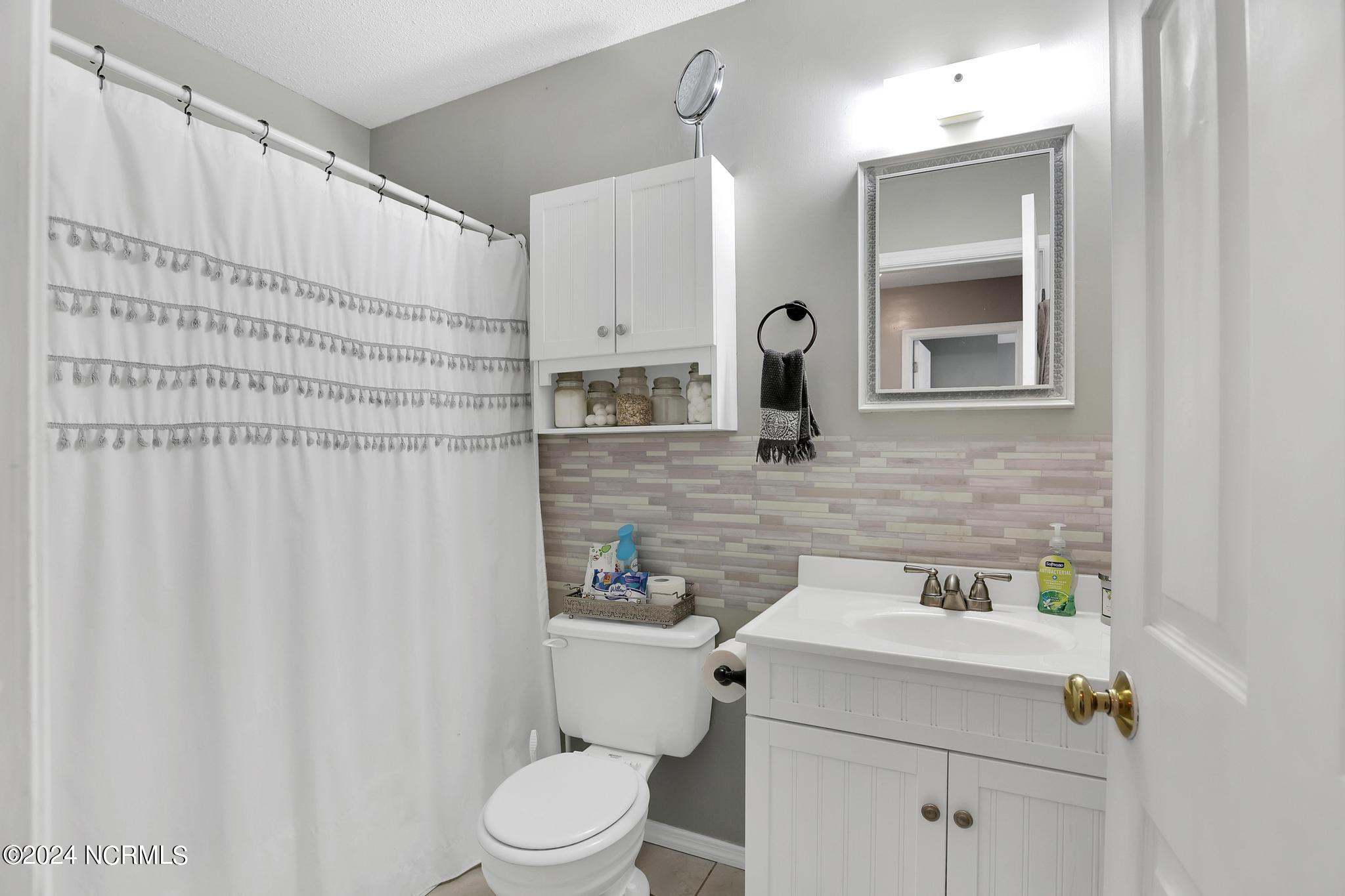 513 W Springhill Terrace