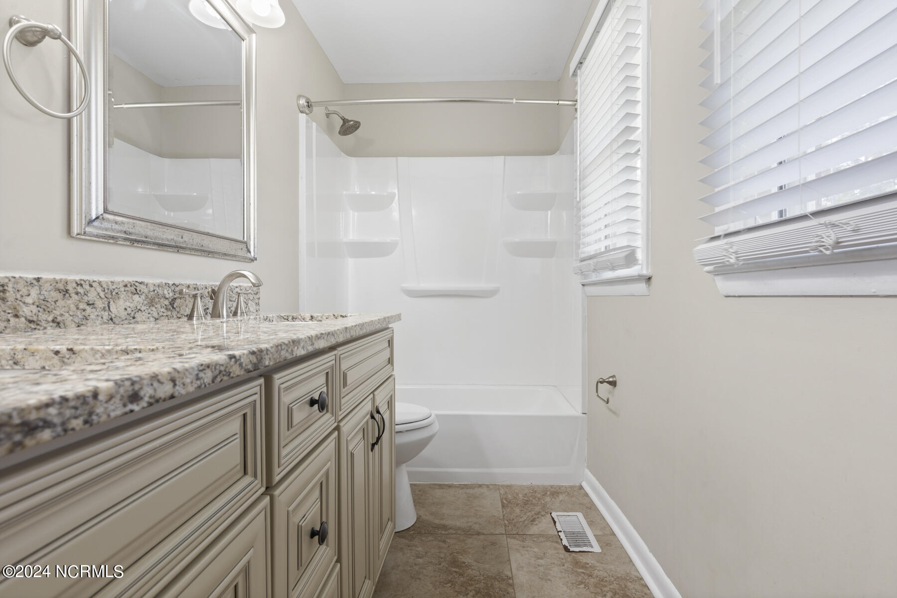 3635 Richlands Highway