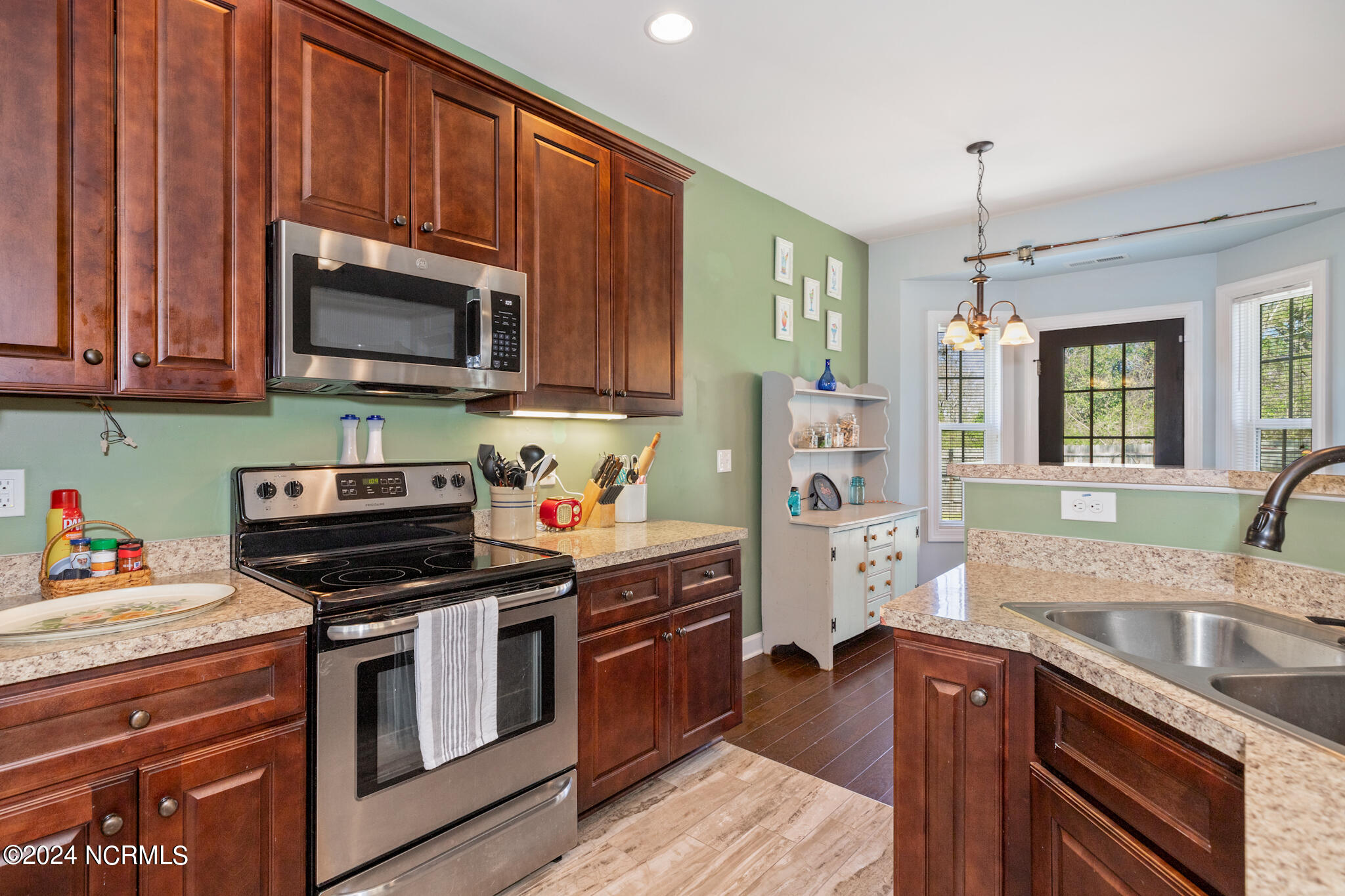 504 Queens Creek Road