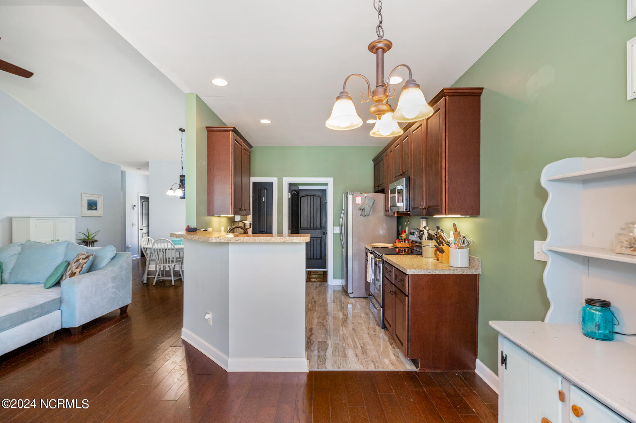 504 Queens Creek Road