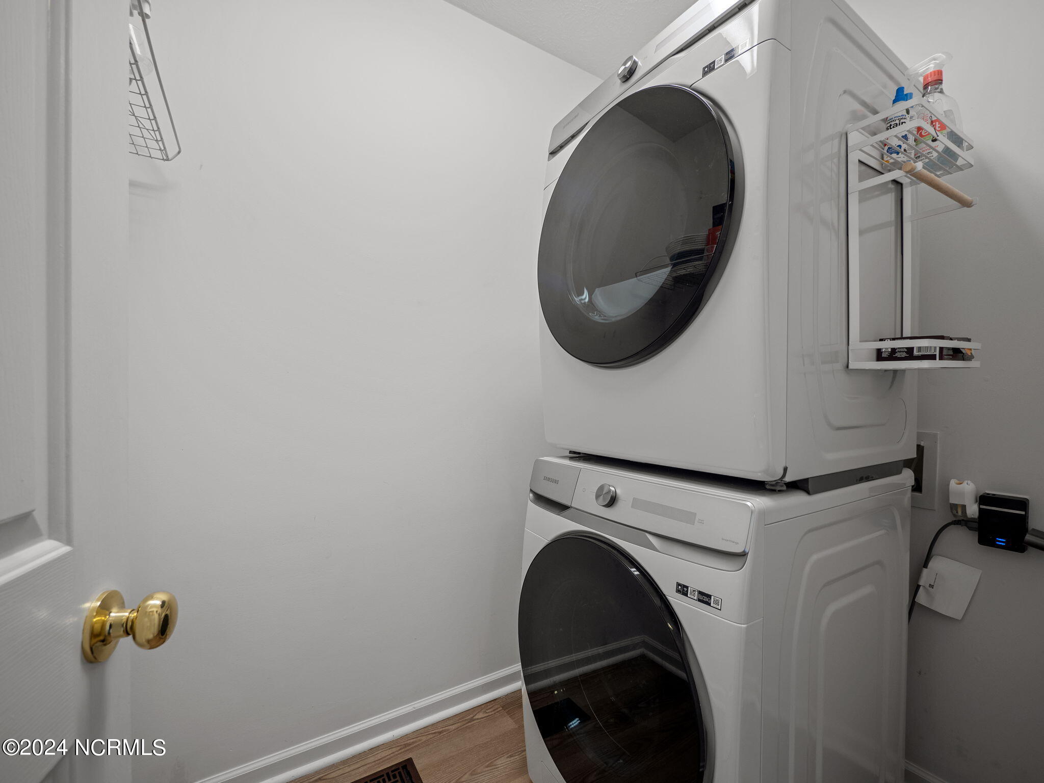 106 Huntington Court