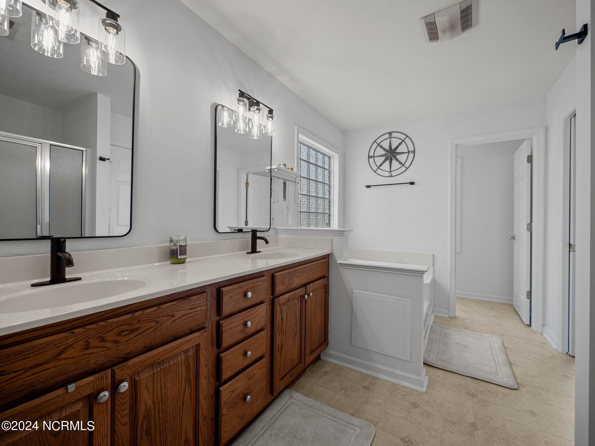 106 Huntington Court