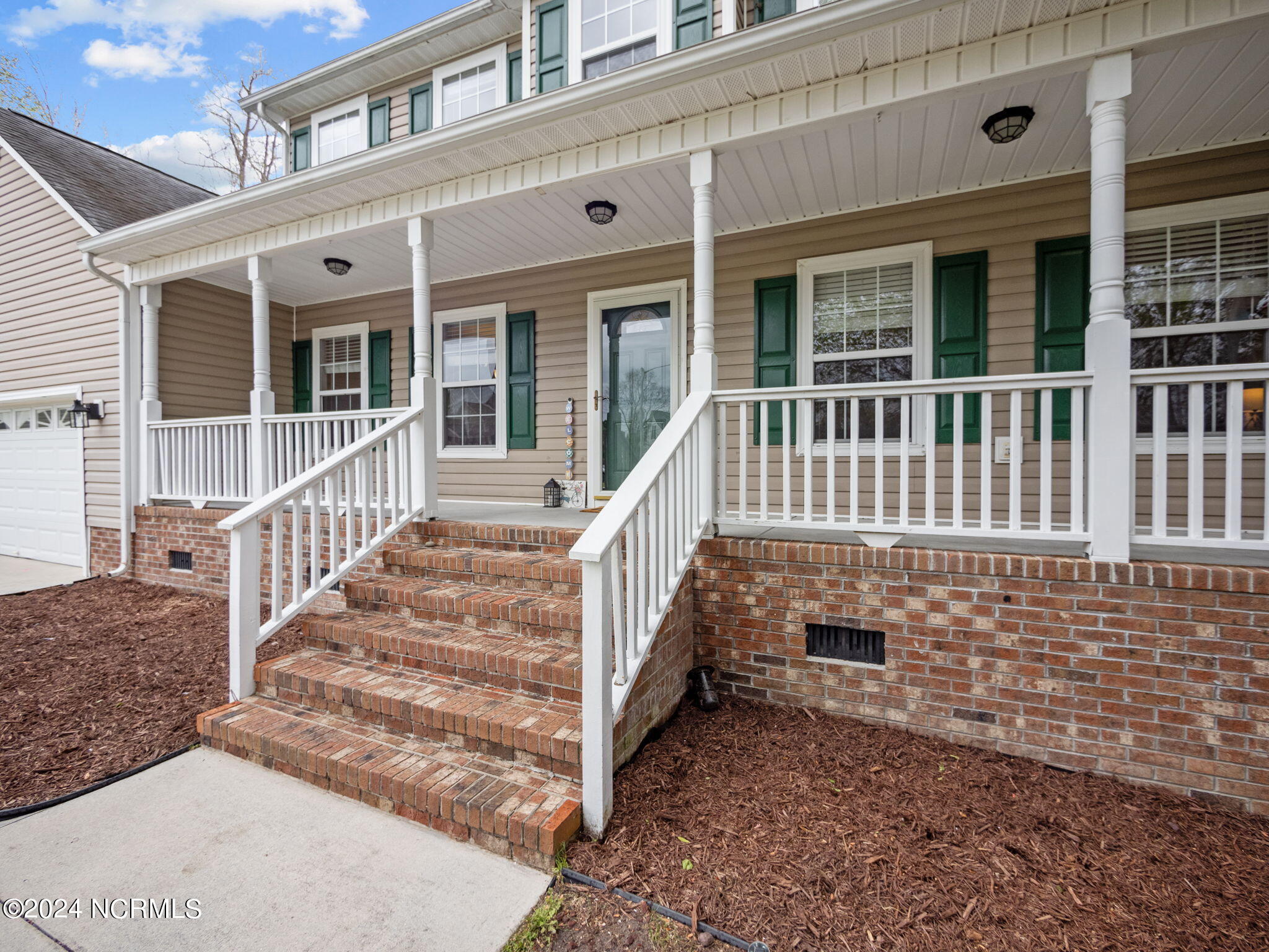 106 Huntington Court