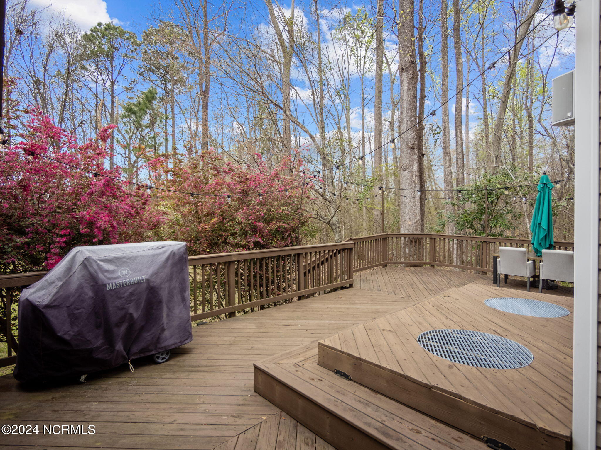 106 Huntington Court