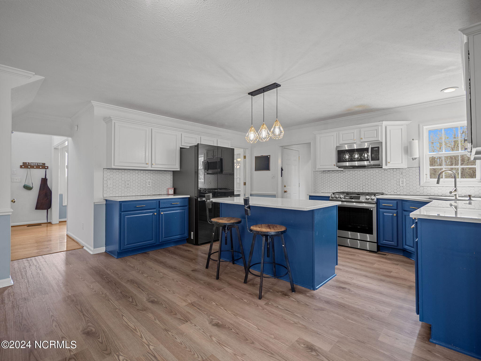 106 Huntington Court