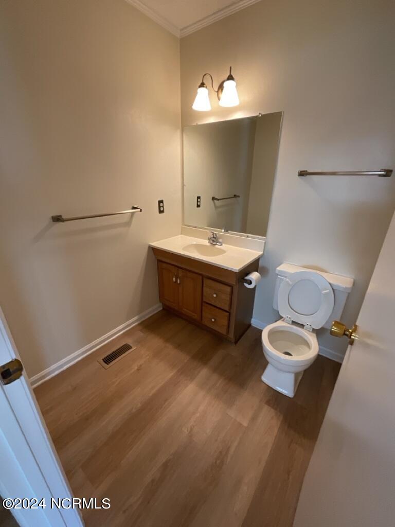 2701 Northwoods Drive