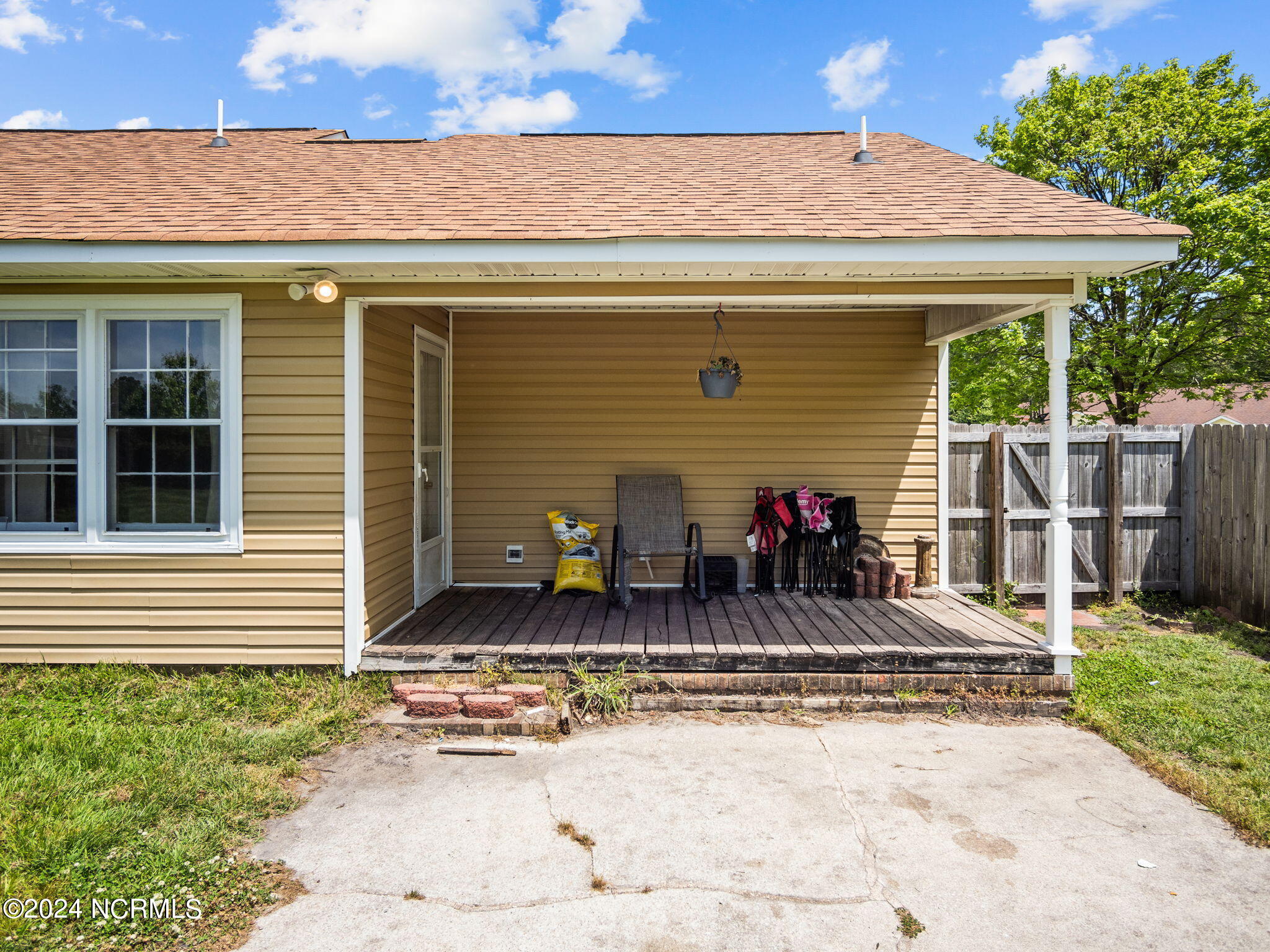 109 Saddle Ridge Court