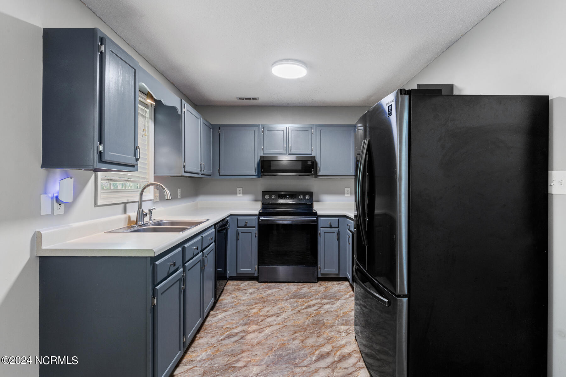 113 Sweetwater Drive