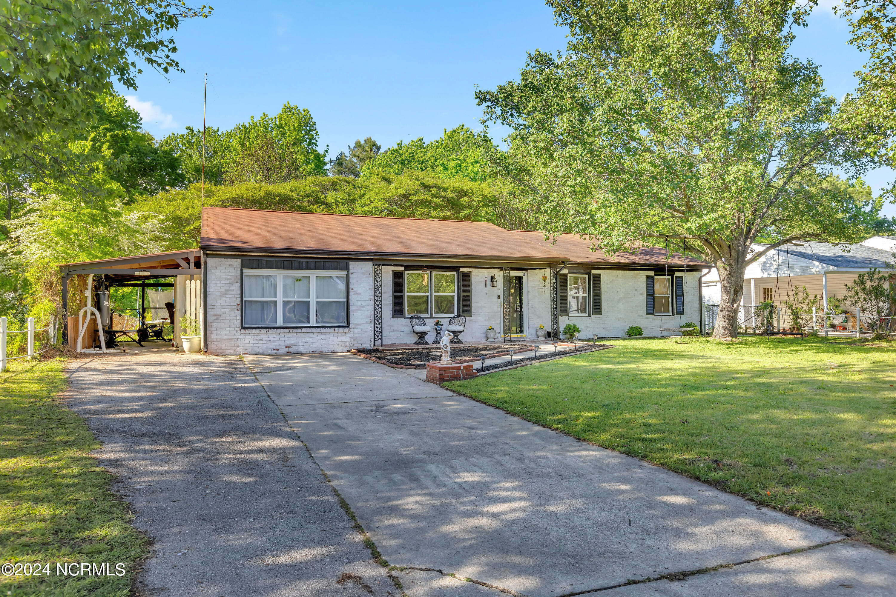 2907 Country Club Road