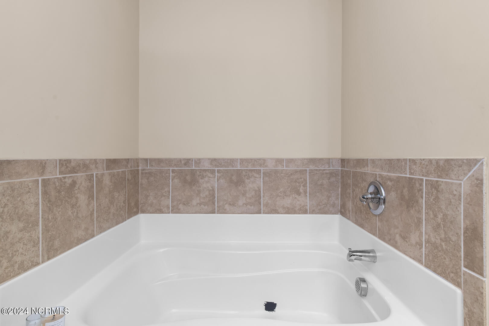 119 Sparrows Point Lane