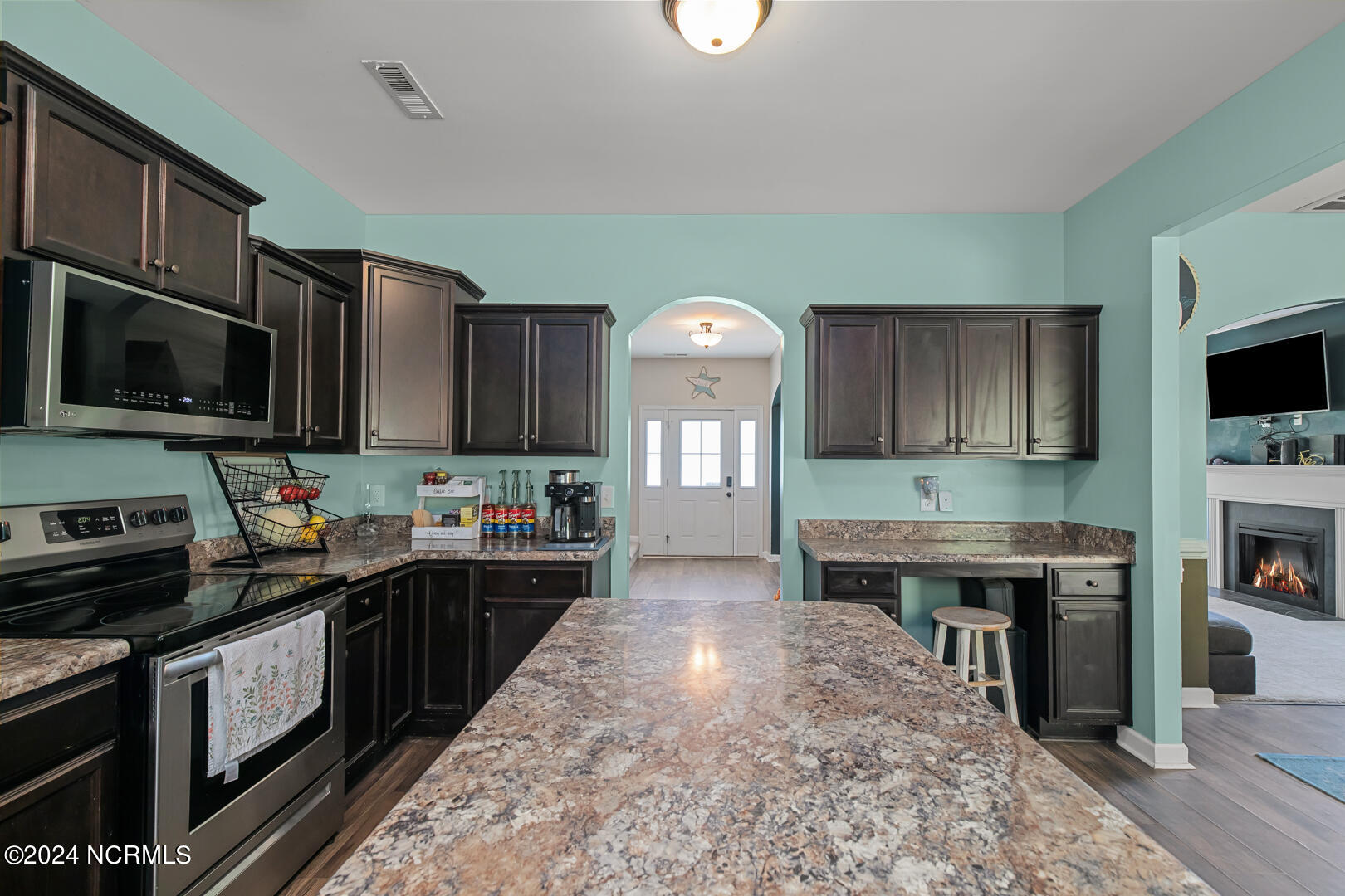 119 Sparrows Point Lane