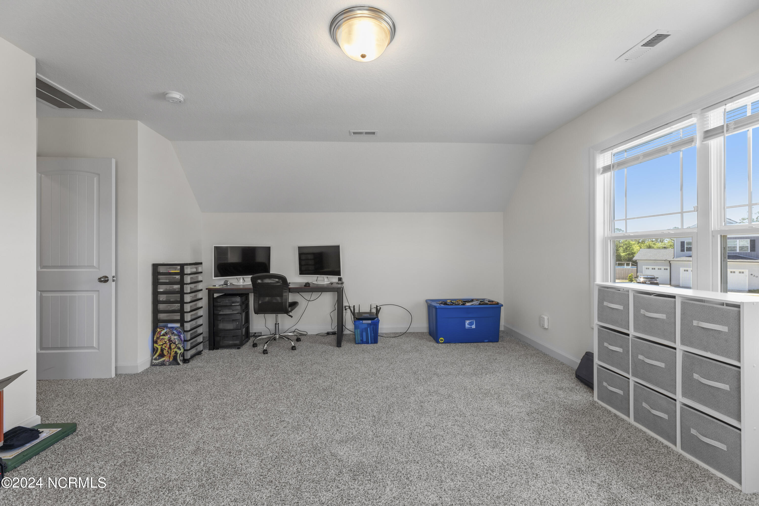 819 Wheatmill Lane