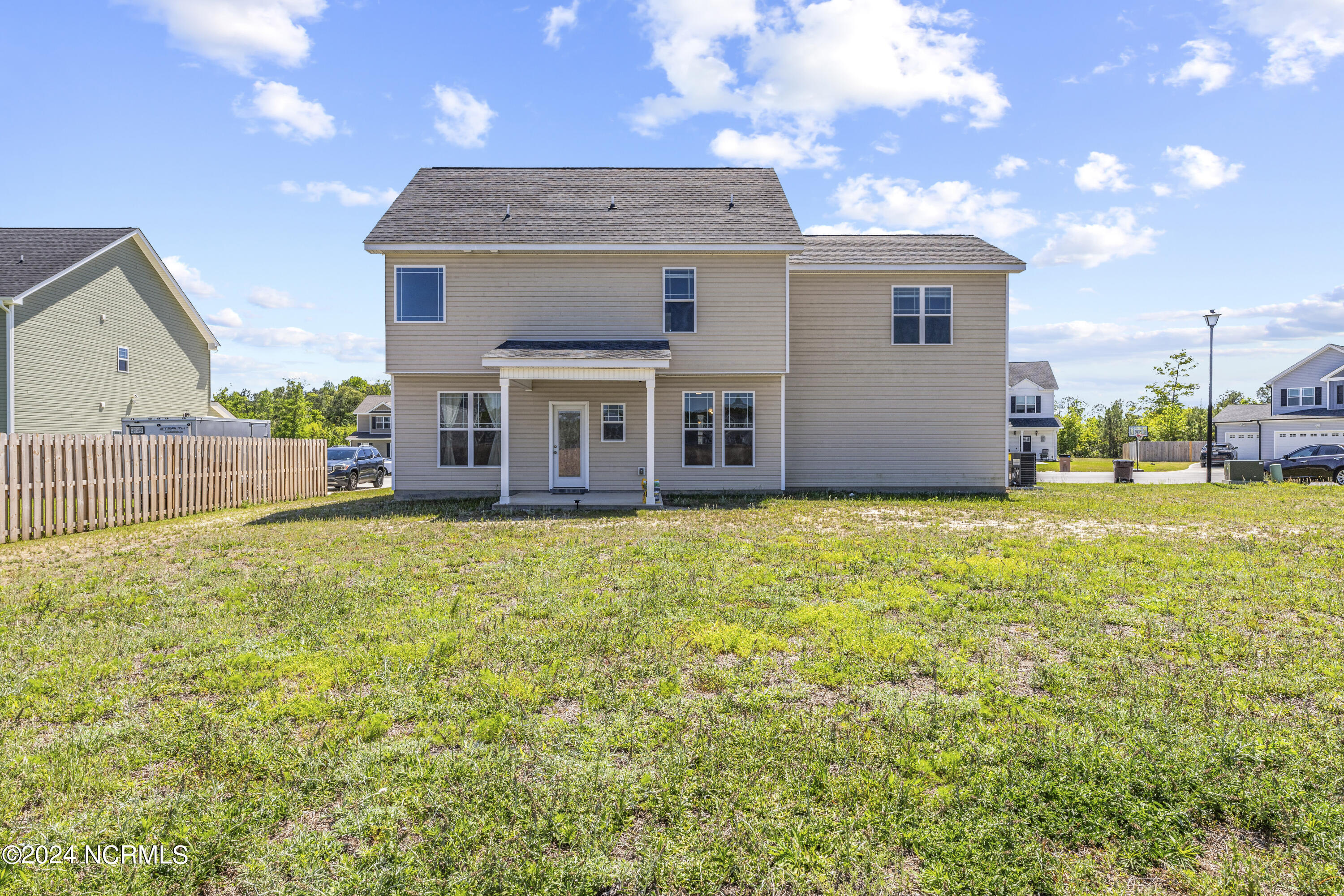 819 Wheatmill Lane