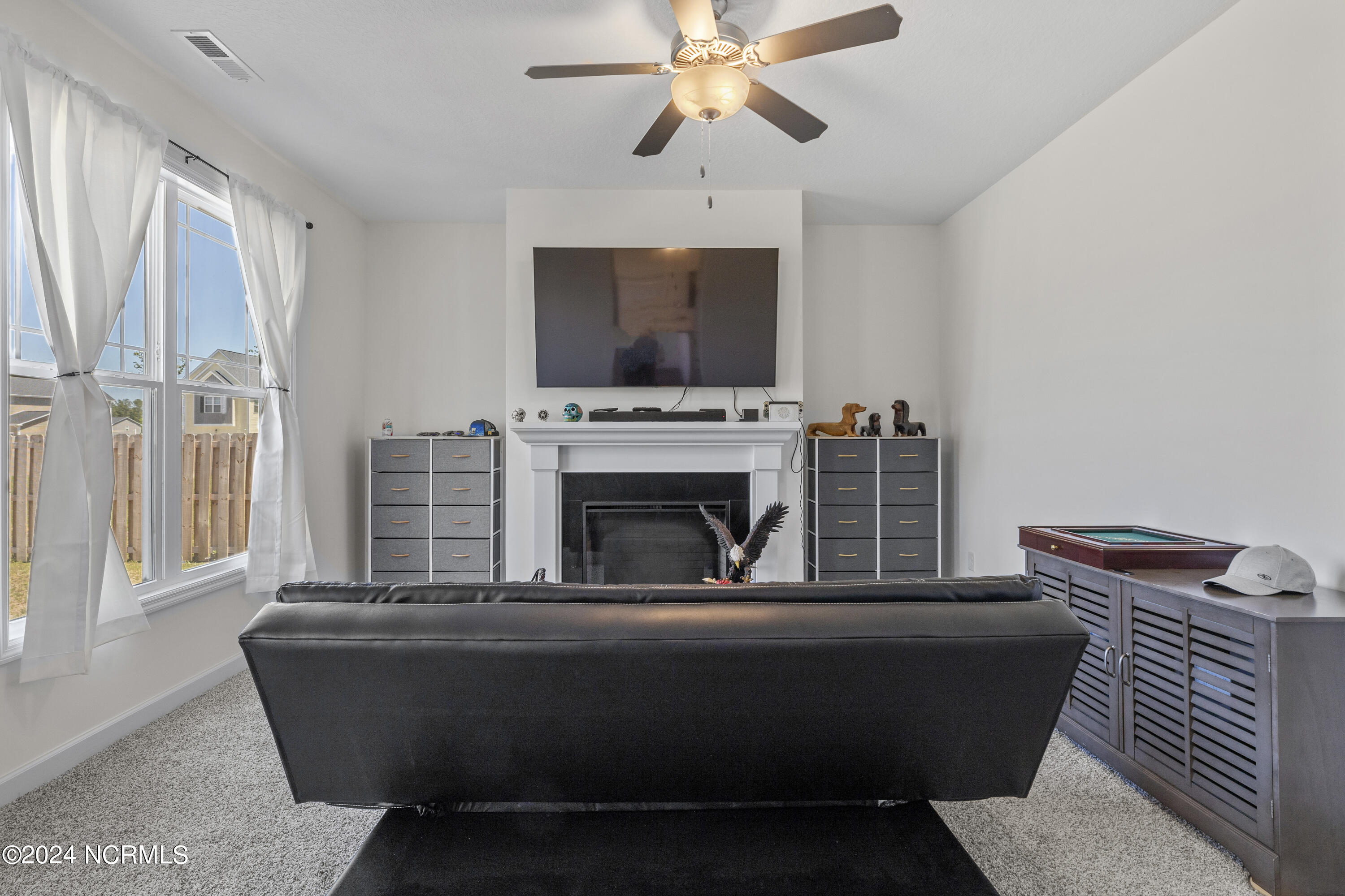 819 Wheatmill Lane