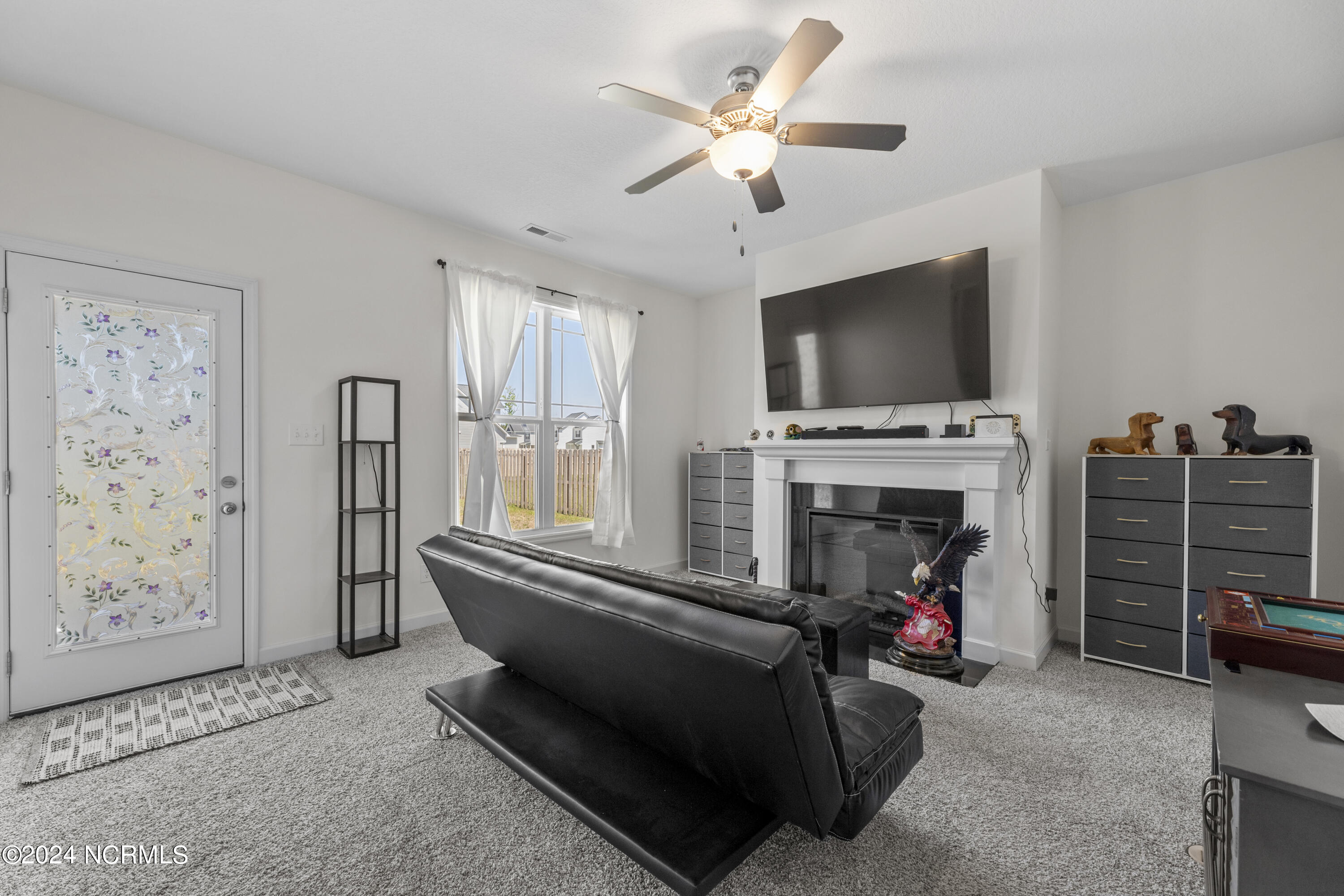 819 Wheatmill Lane
