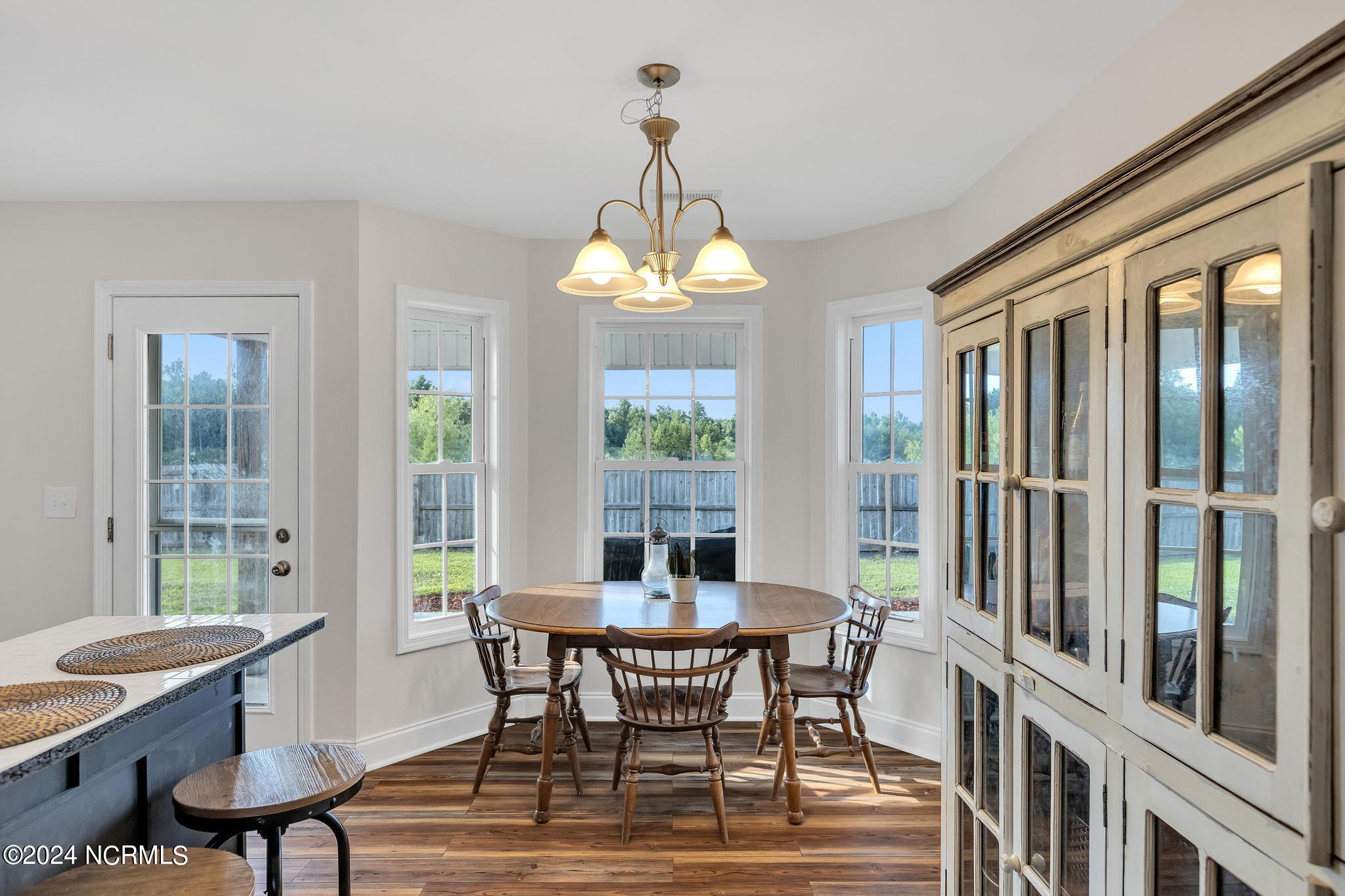 653 Hubert Boulevard