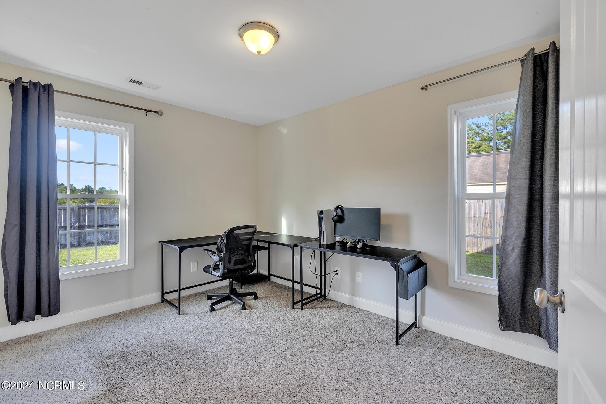 653 Hubert Boulevard