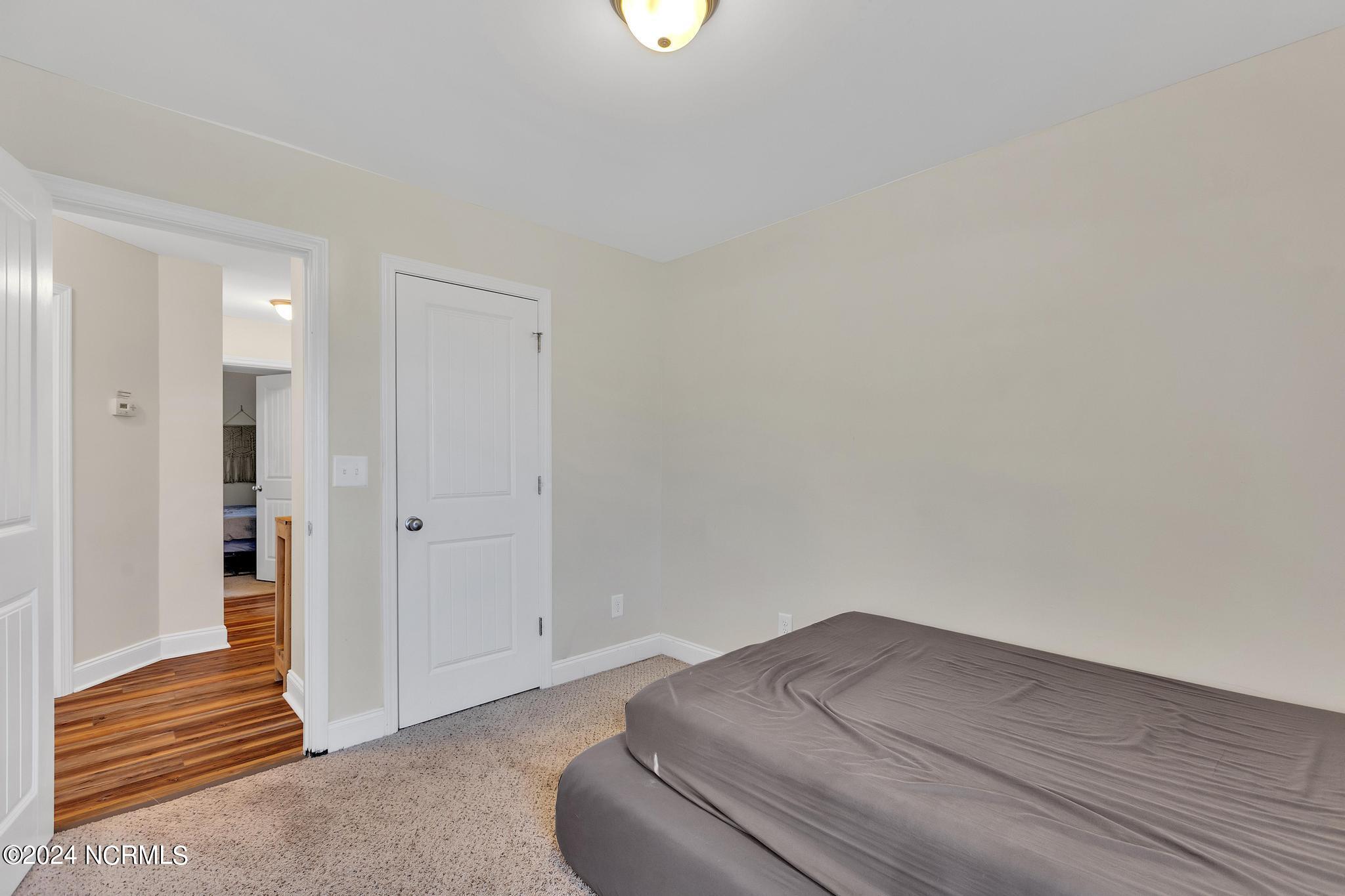 653 Hubert Boulevard