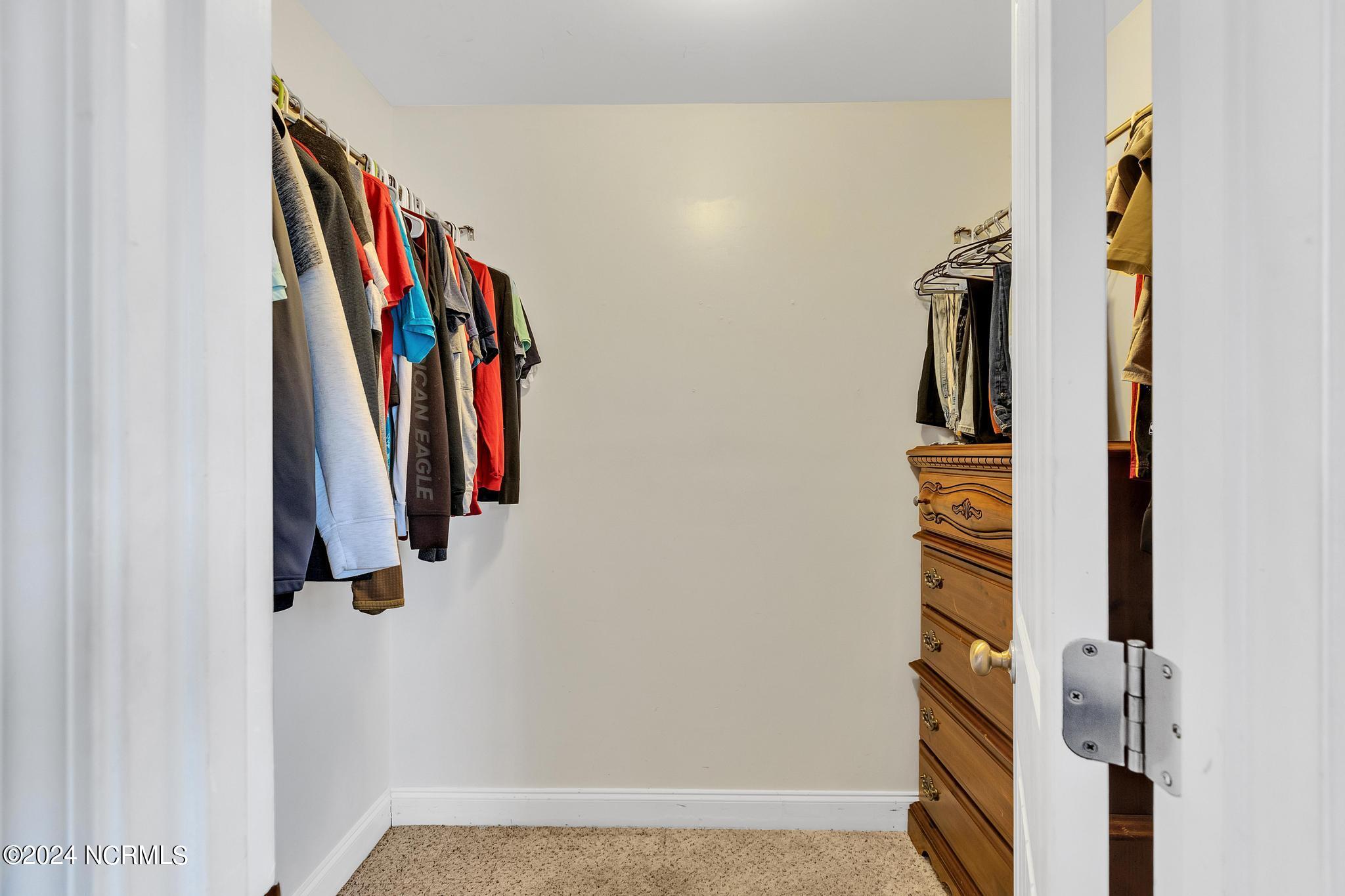 653 Hubert Boulevard