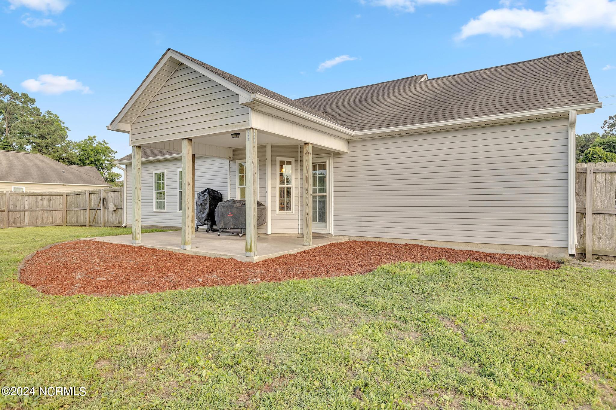 653 Hubert Boulevard