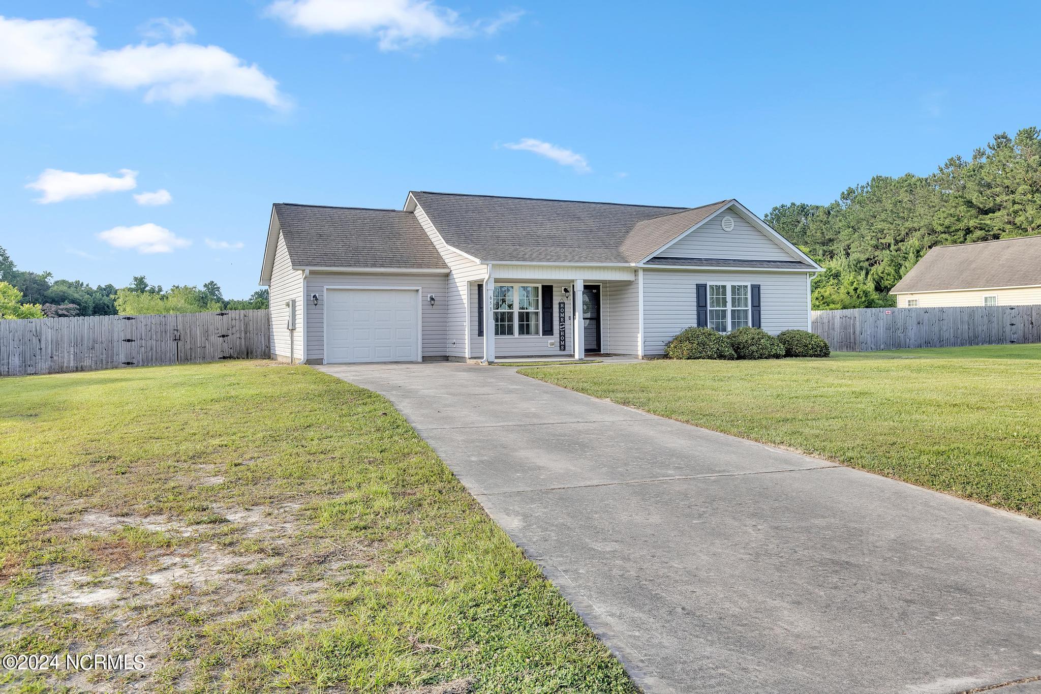 653 Hubert Boulevard