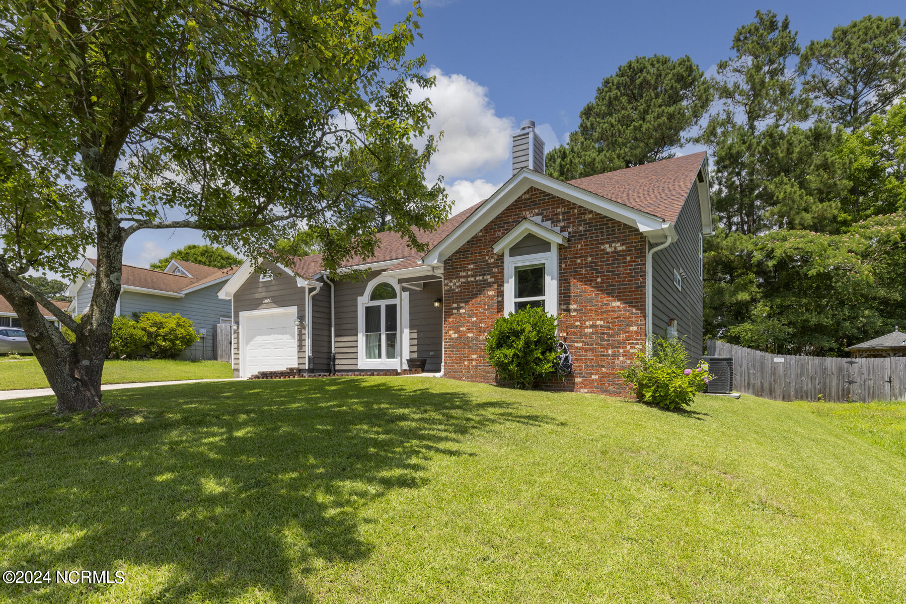 2627 Idlebrook Circle