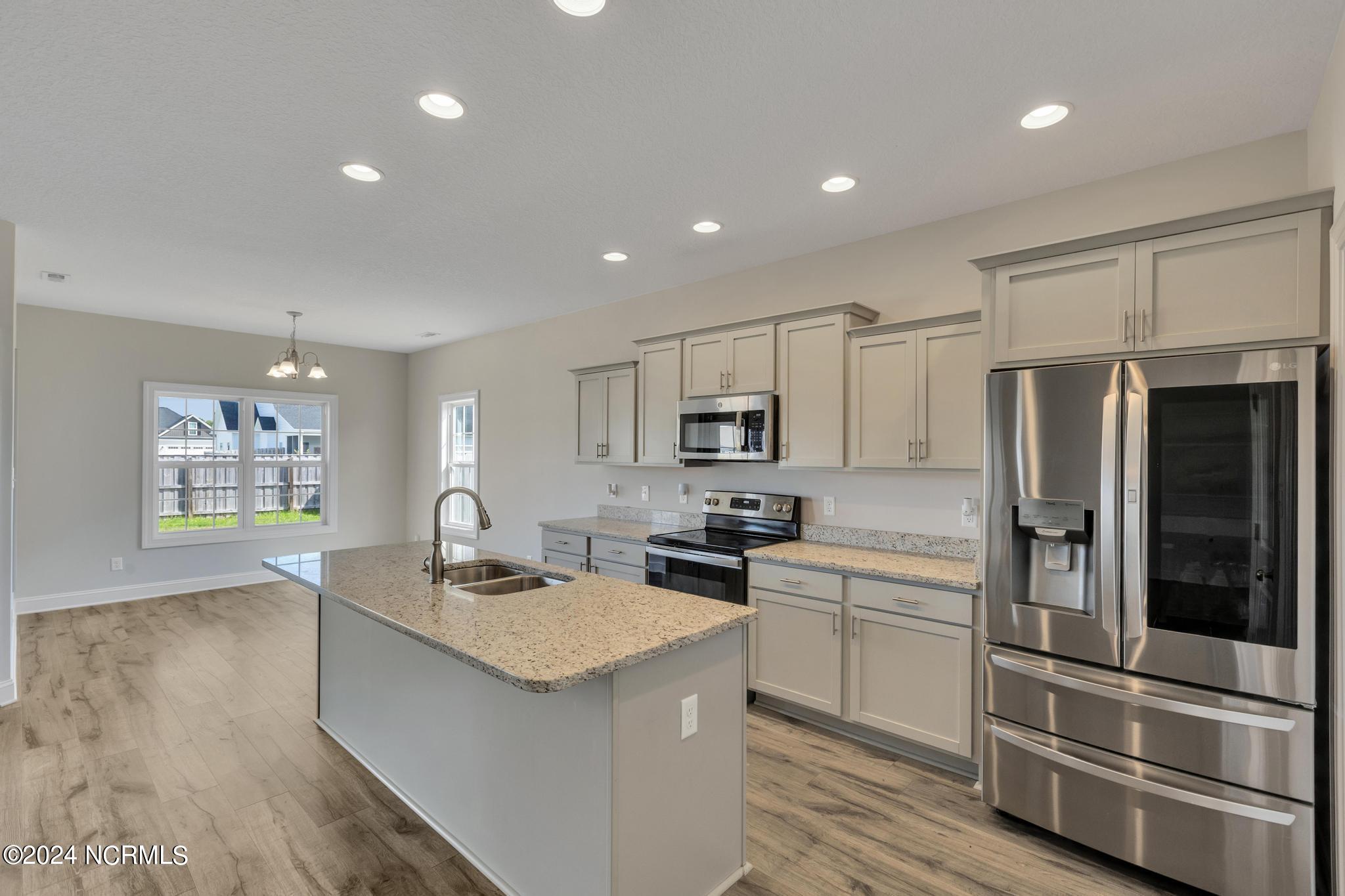 280 Crossroads Store Drive