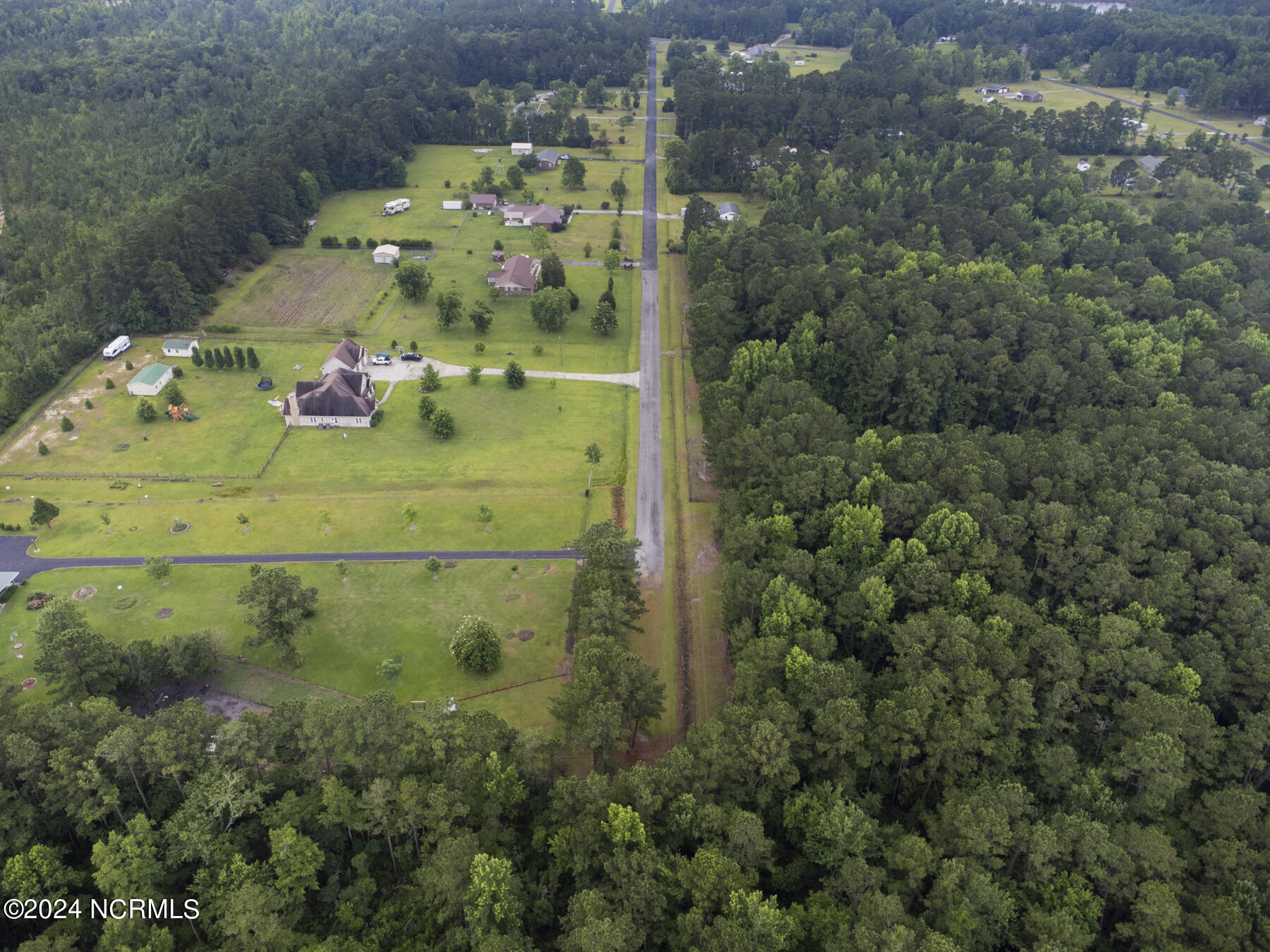 216 33 Meadow Lane E