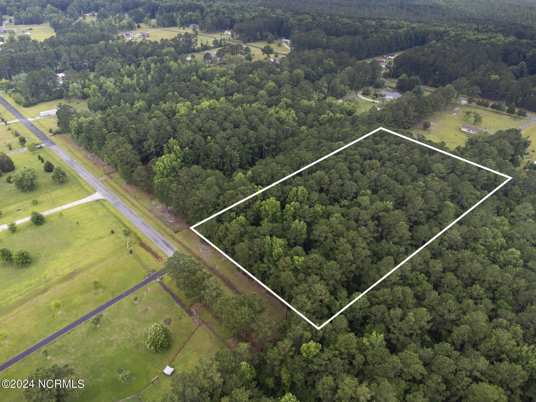 216 33 Meadow Lane E