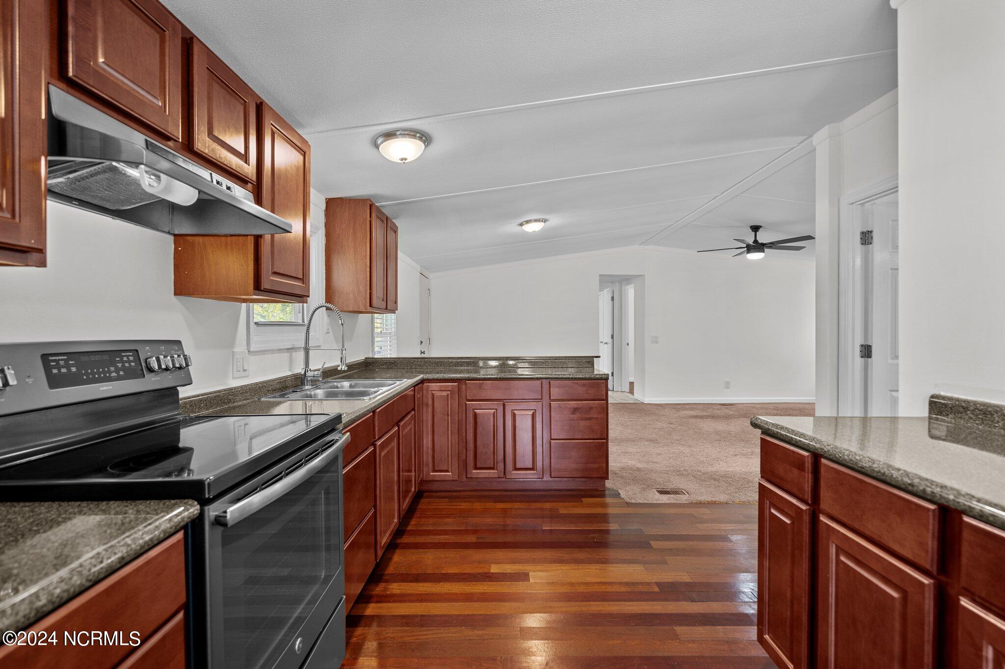 1009 Lake Shore Drive