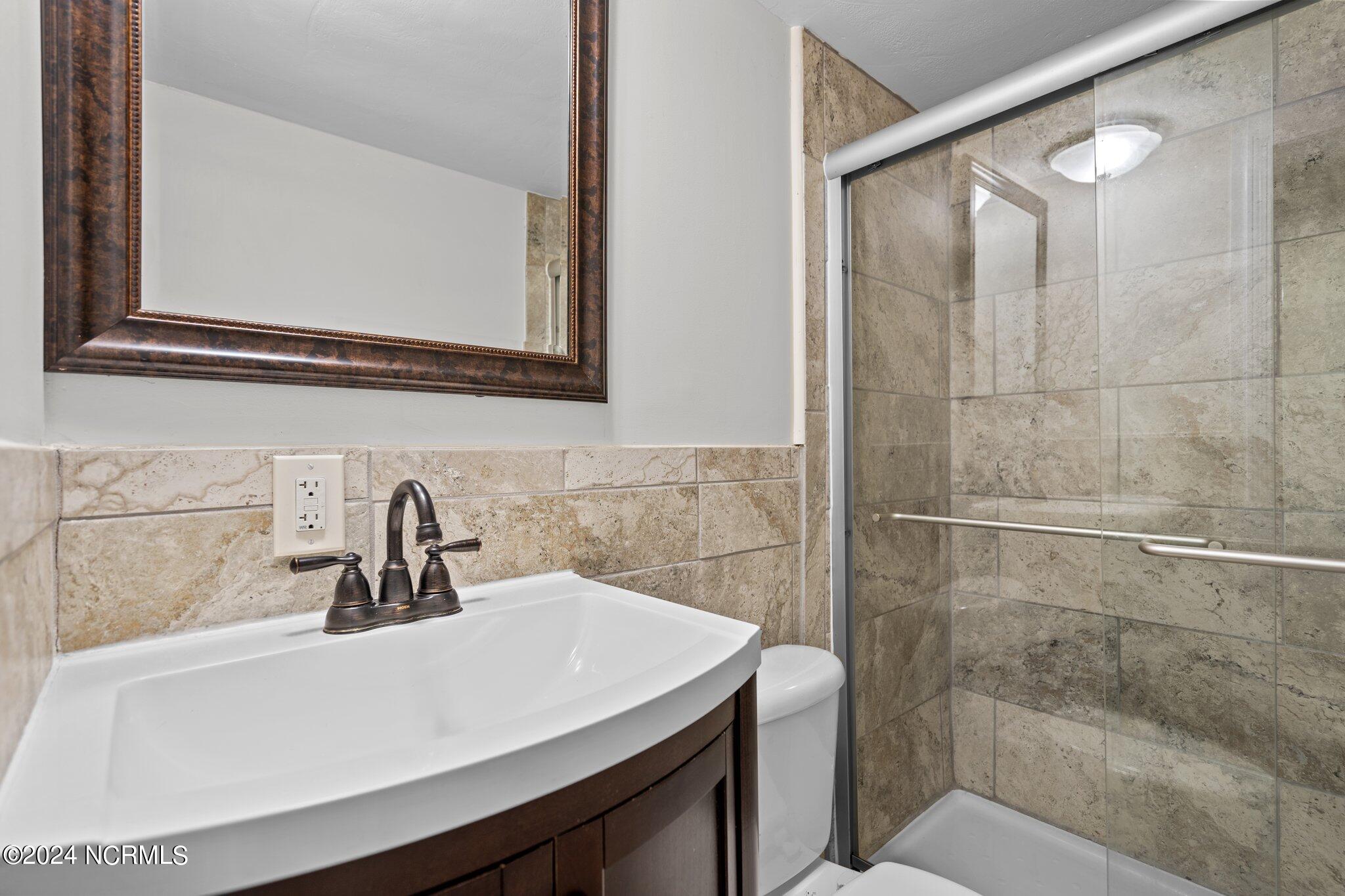 1009 Lake Shore Drive