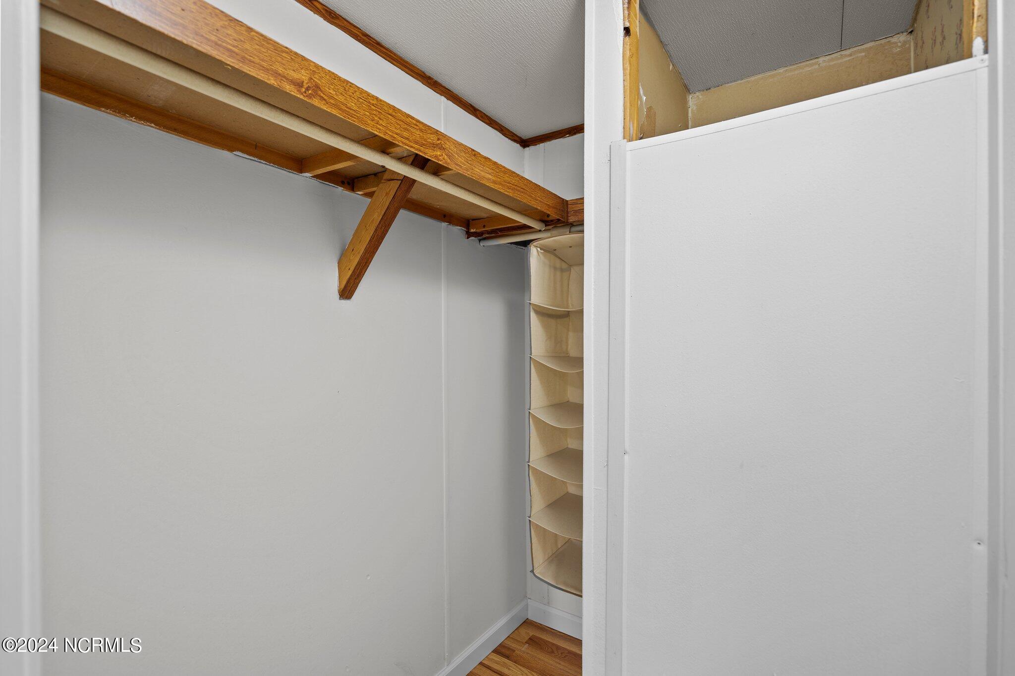 1009 Lake Shore Drive