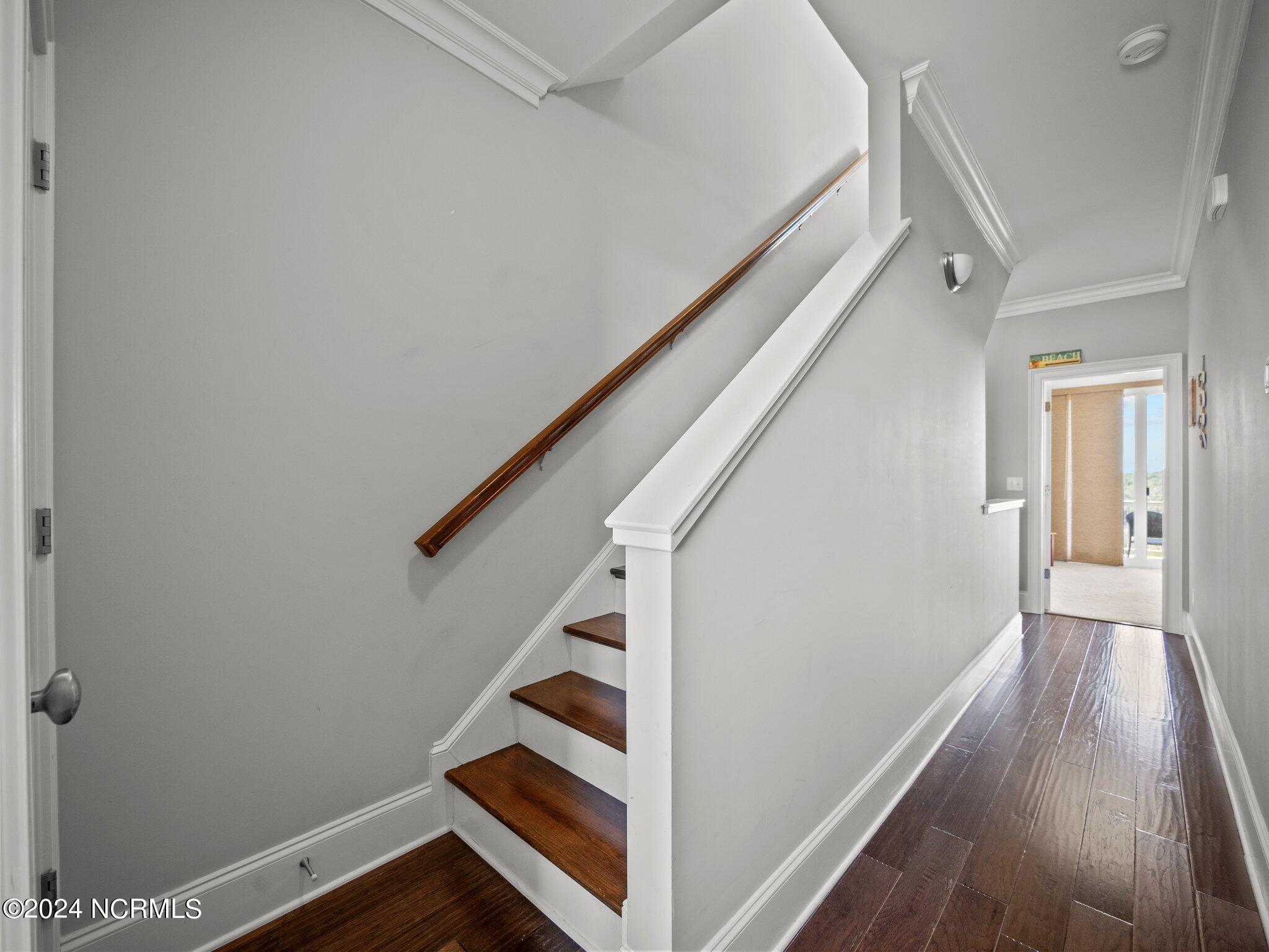 509 N New River Drive, B